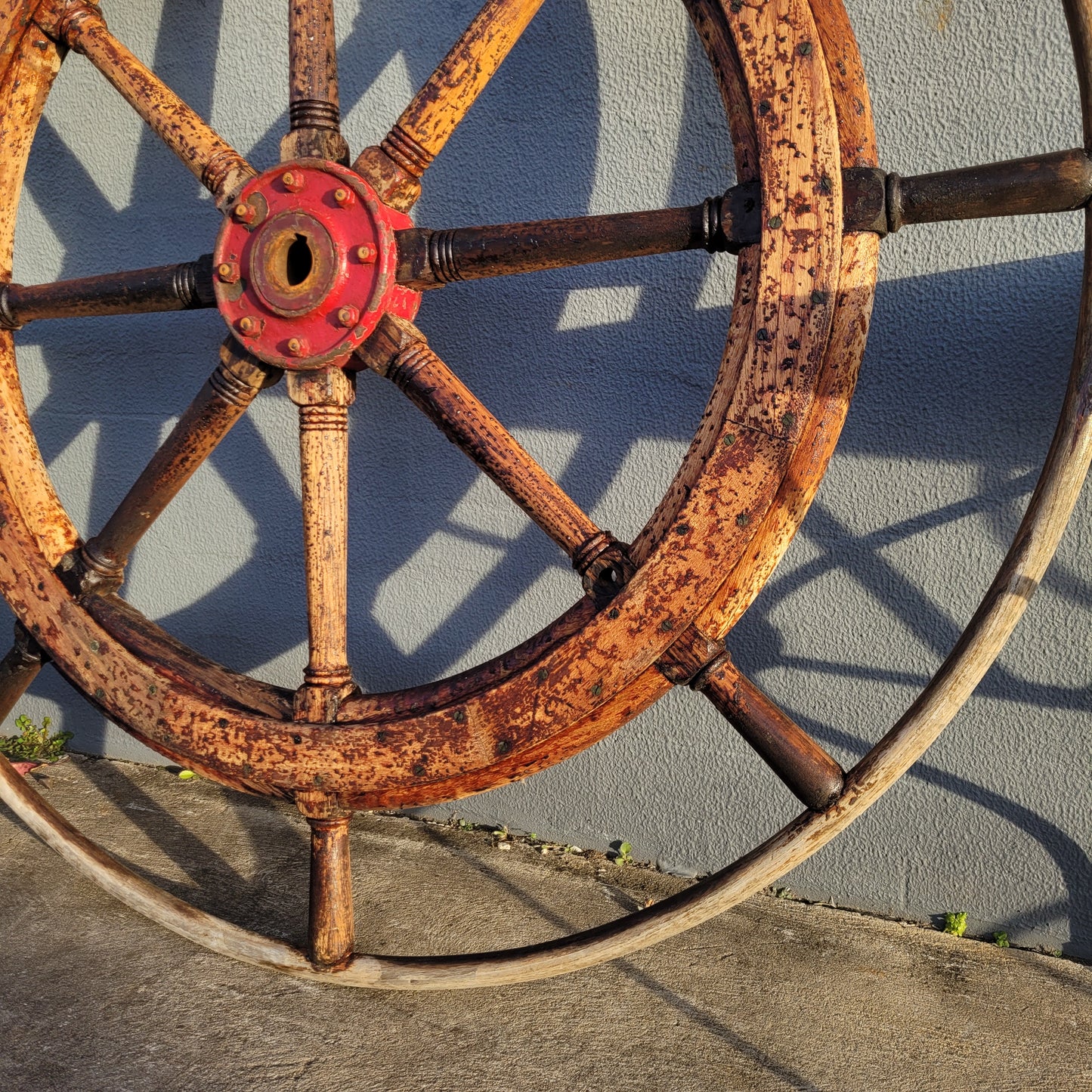 Large Antique 19th Century Eight Spoke Mahogany and Brass Ships Steering Wheel