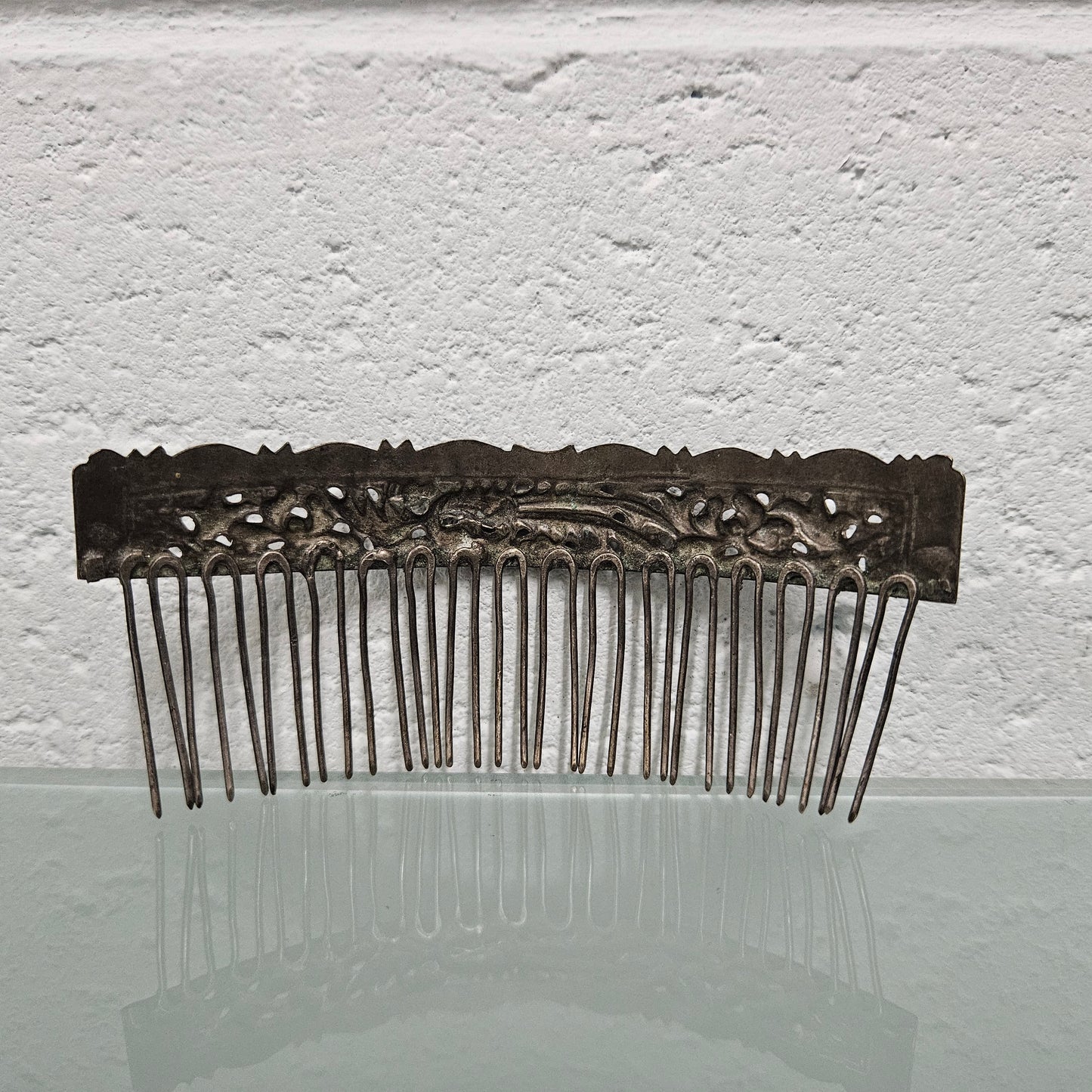Antique Chinese Silver Hair Comb. Please see photos as they form part of the description.