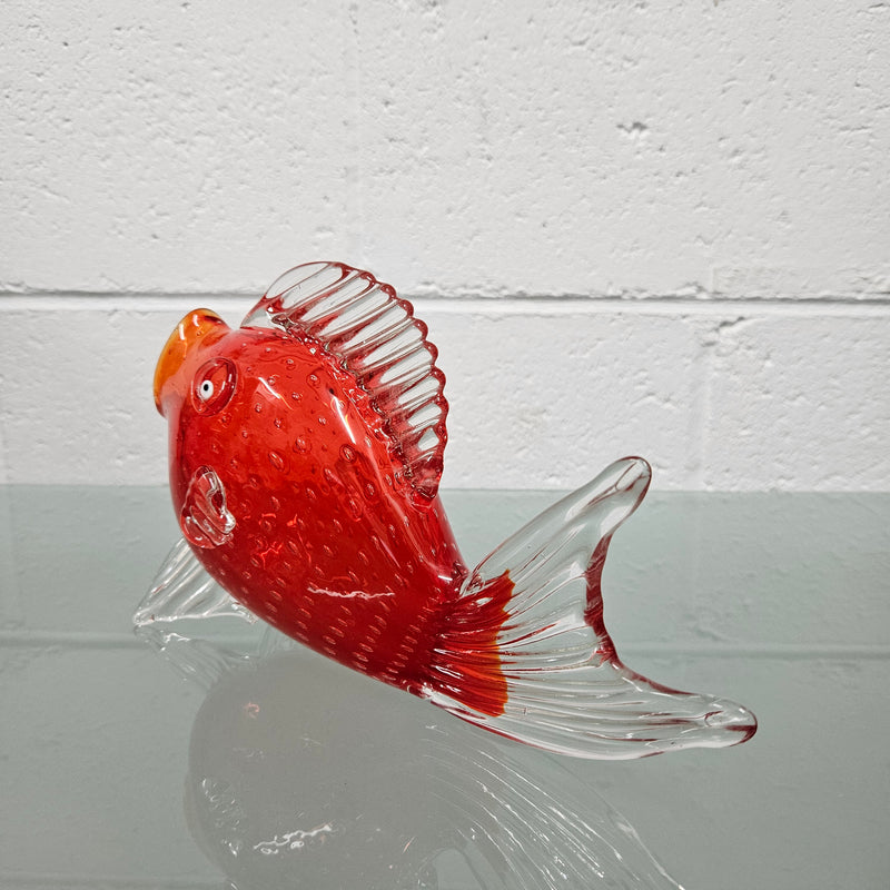 Interesting Murano Style Fish. Please see photos as they form part of the description.