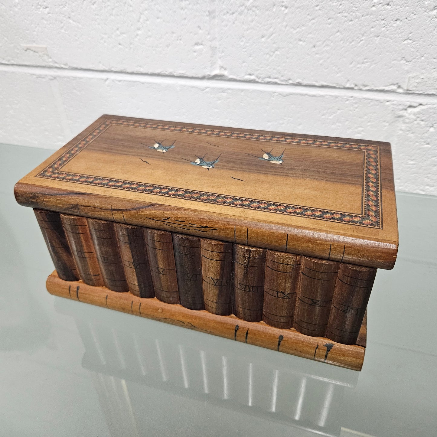 Antique Walnut Inlaid & Hand Painted Jewellery Box with Hidden (Secret) Compartment & Hidden Key Escutcheon. Circ 1920,s. Charming button backed satin interior. Please see photos as they form part of the description.