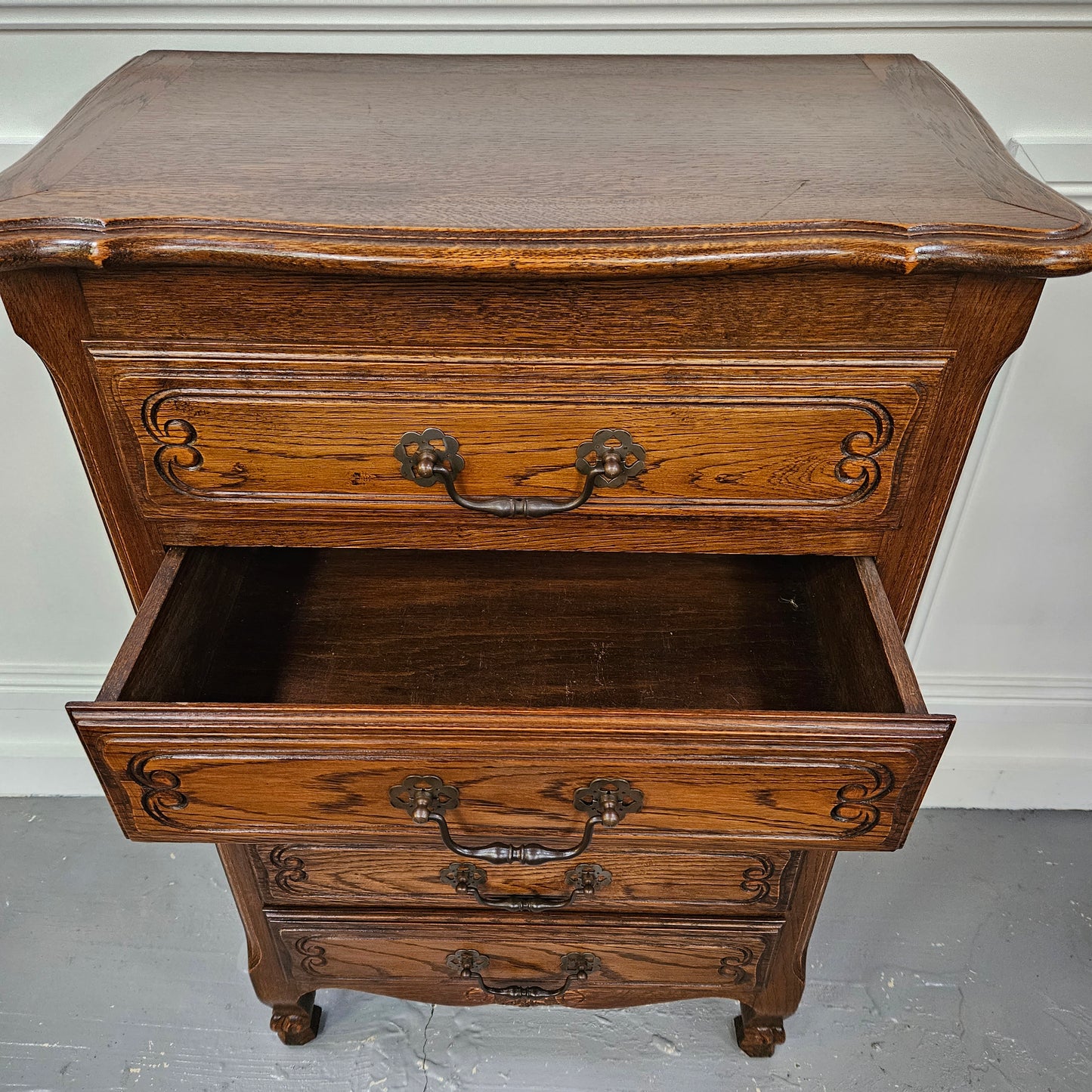 French Provincial Five Drawer Oak Chest Of Drawers