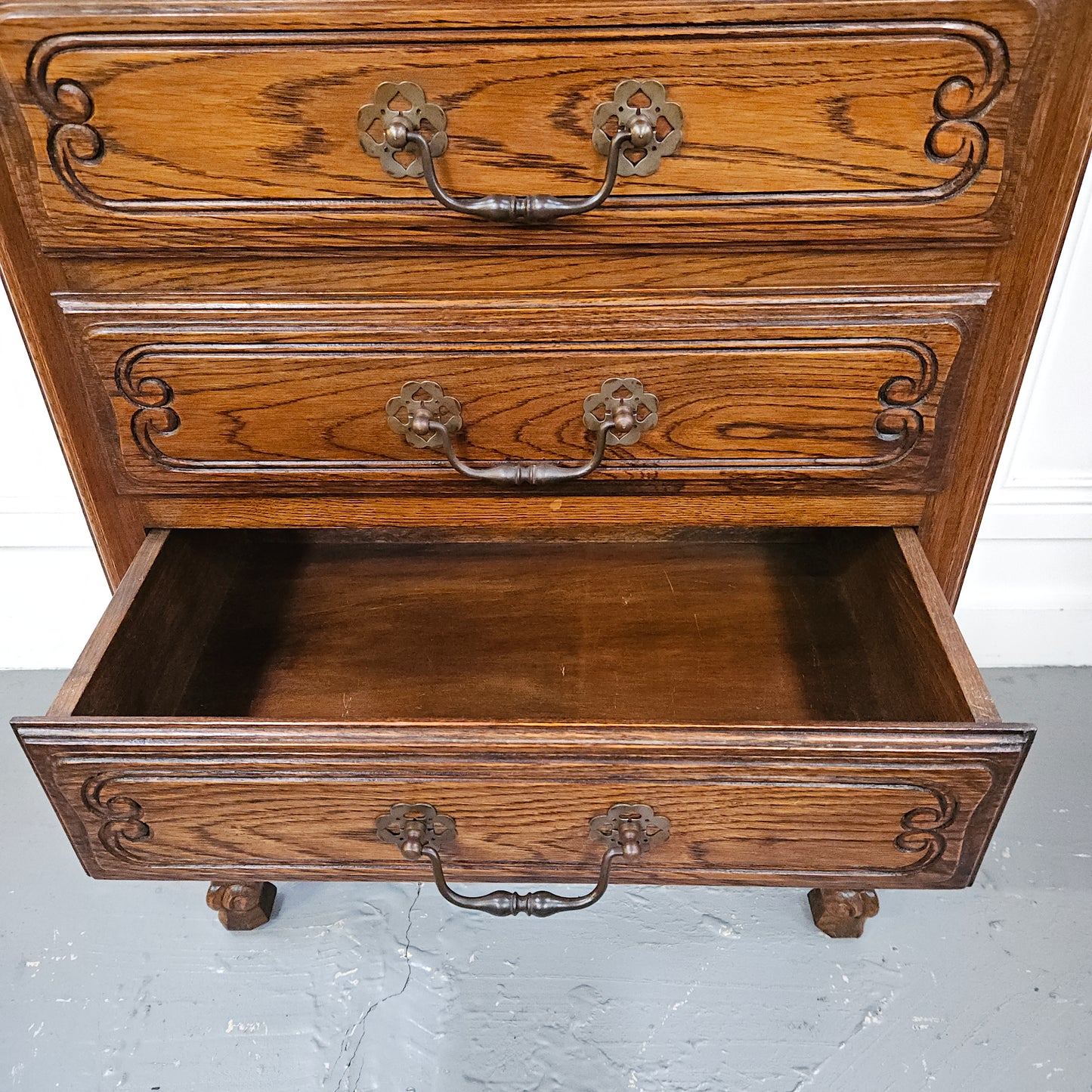 French Provincial Five Drawer Oak Chest Of Drawers