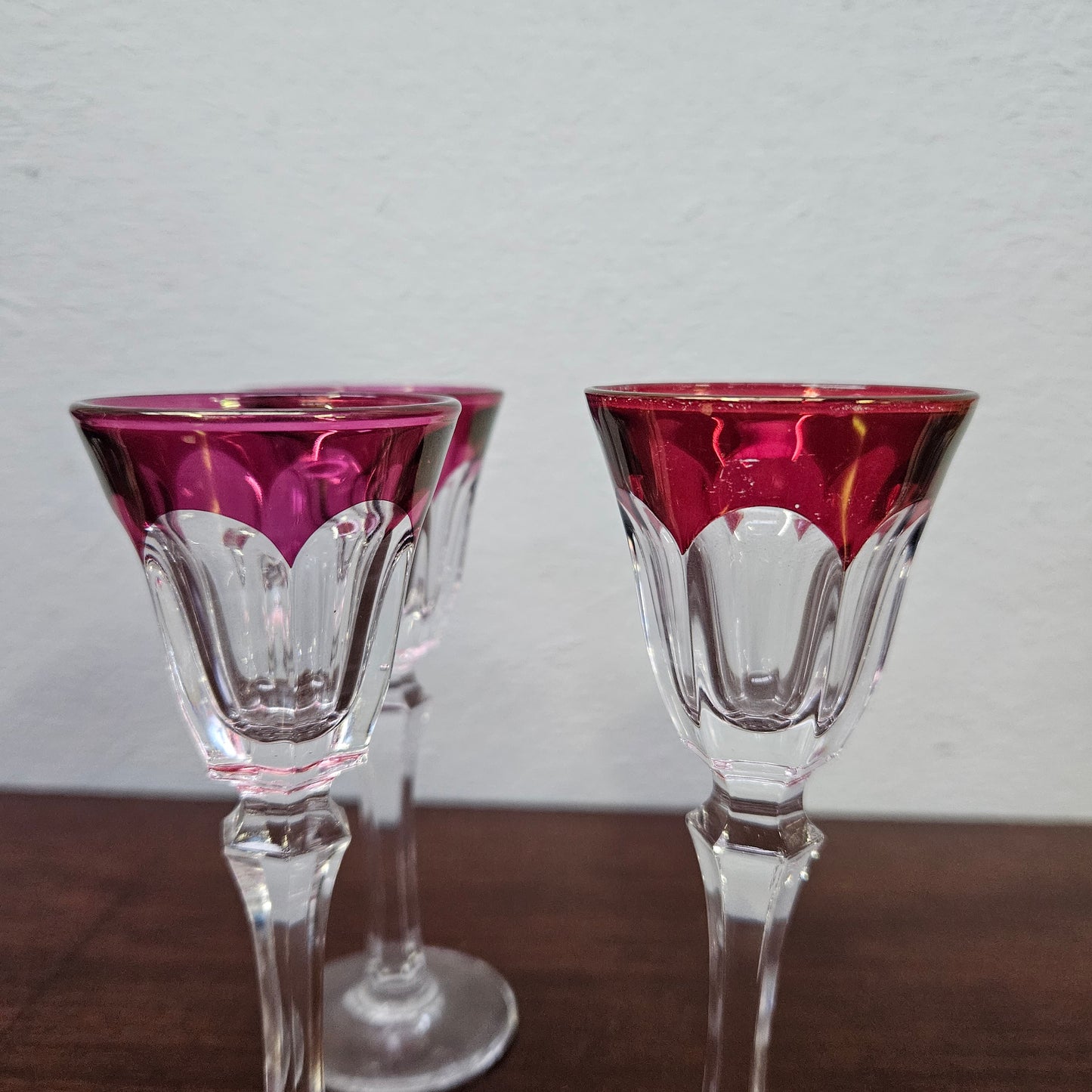Set of 7 attractive Stemmed Liqueur Glasses