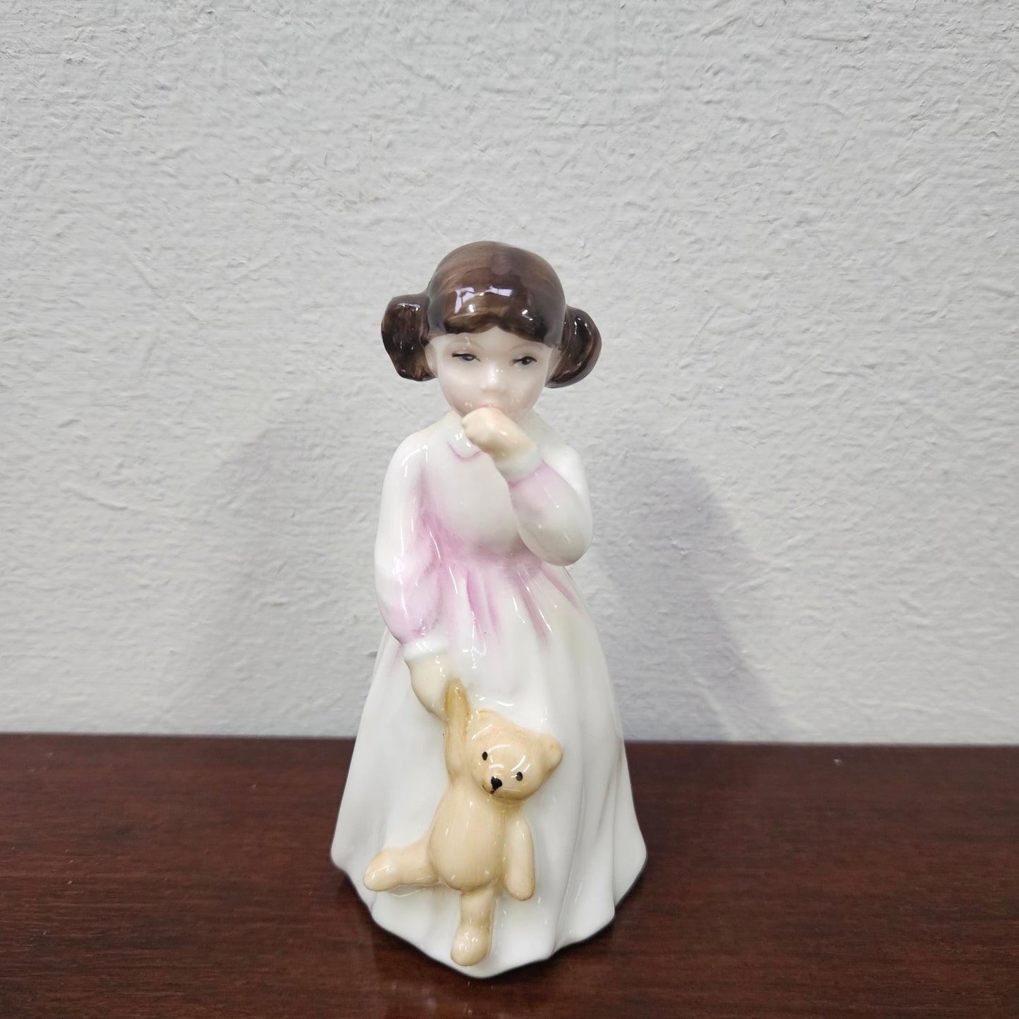 Charming Royal Doulton Figure "Daddy's Girl"