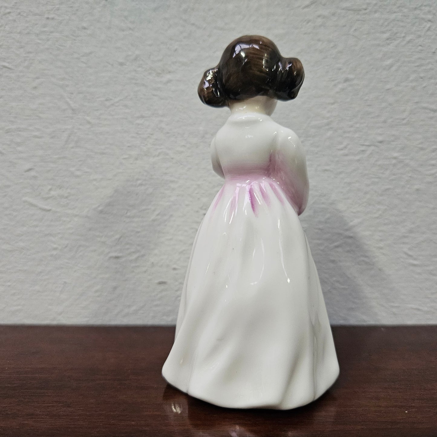 Charming Royal Doulton Figure "Daddy's Girl"