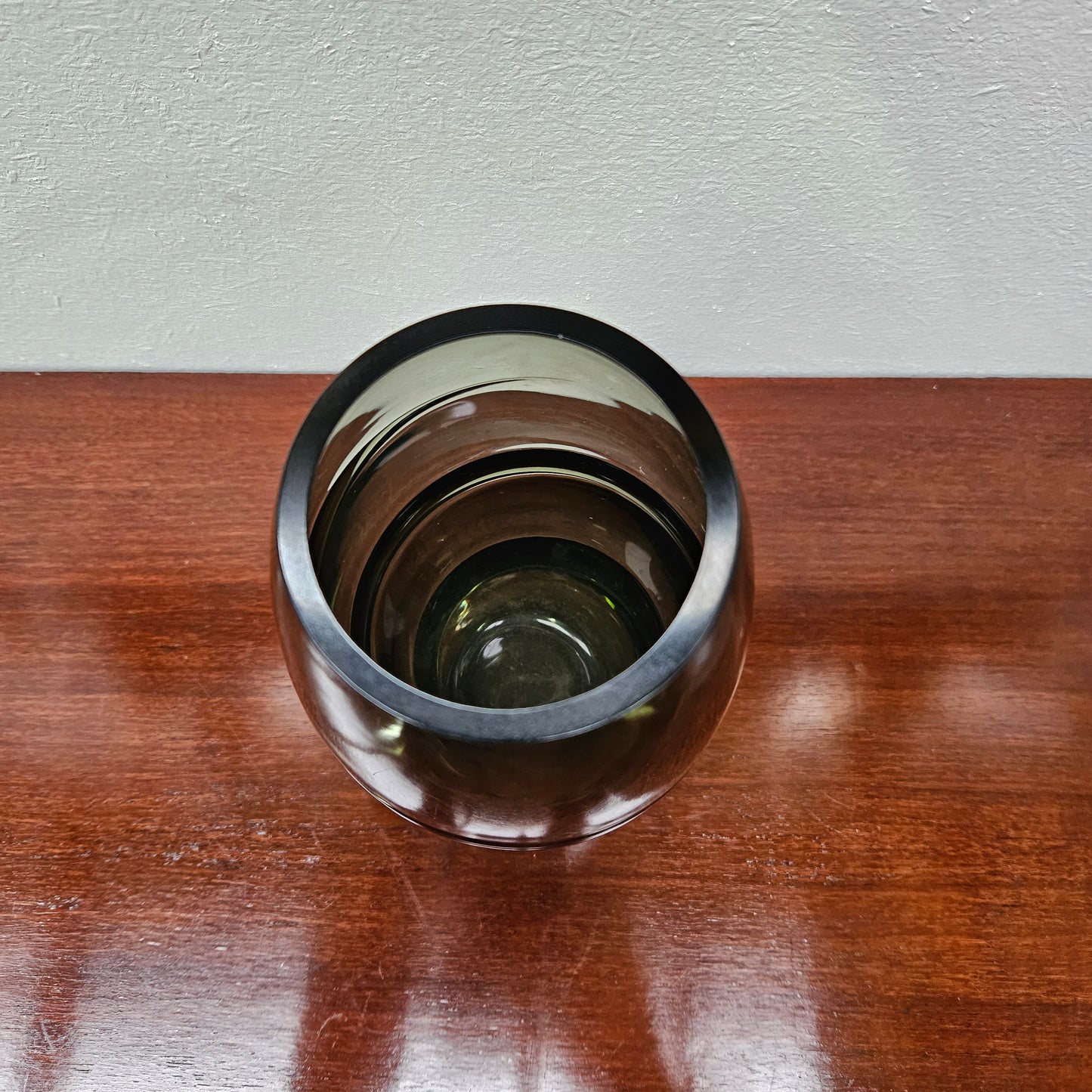 Attractive Deco Style Glass Vase