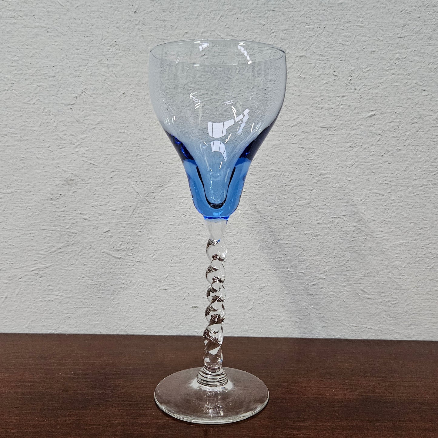 6 Vintage Coloured Wine Glasses With Twist Stems