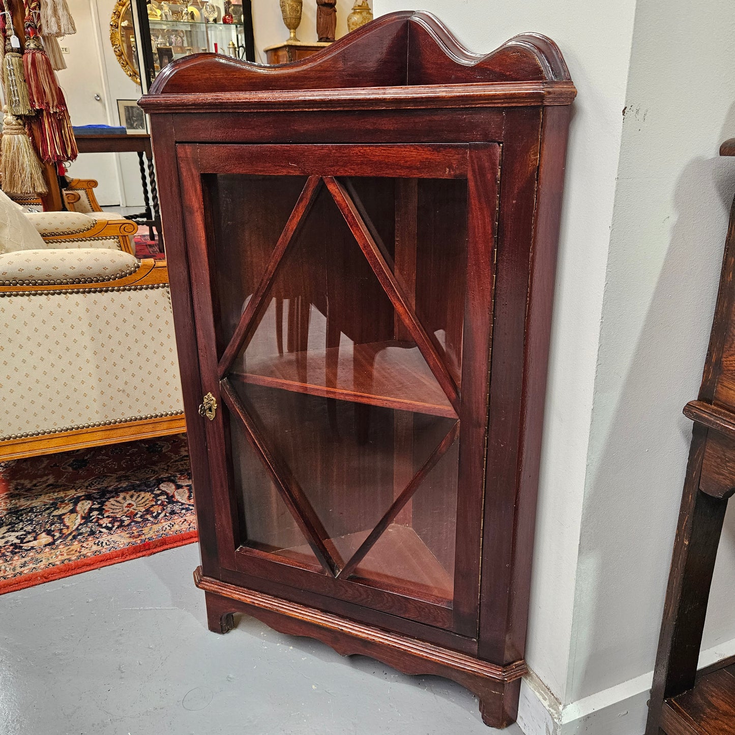 Mahogany 1 Door 1 Shelf Corner Display Cabinet