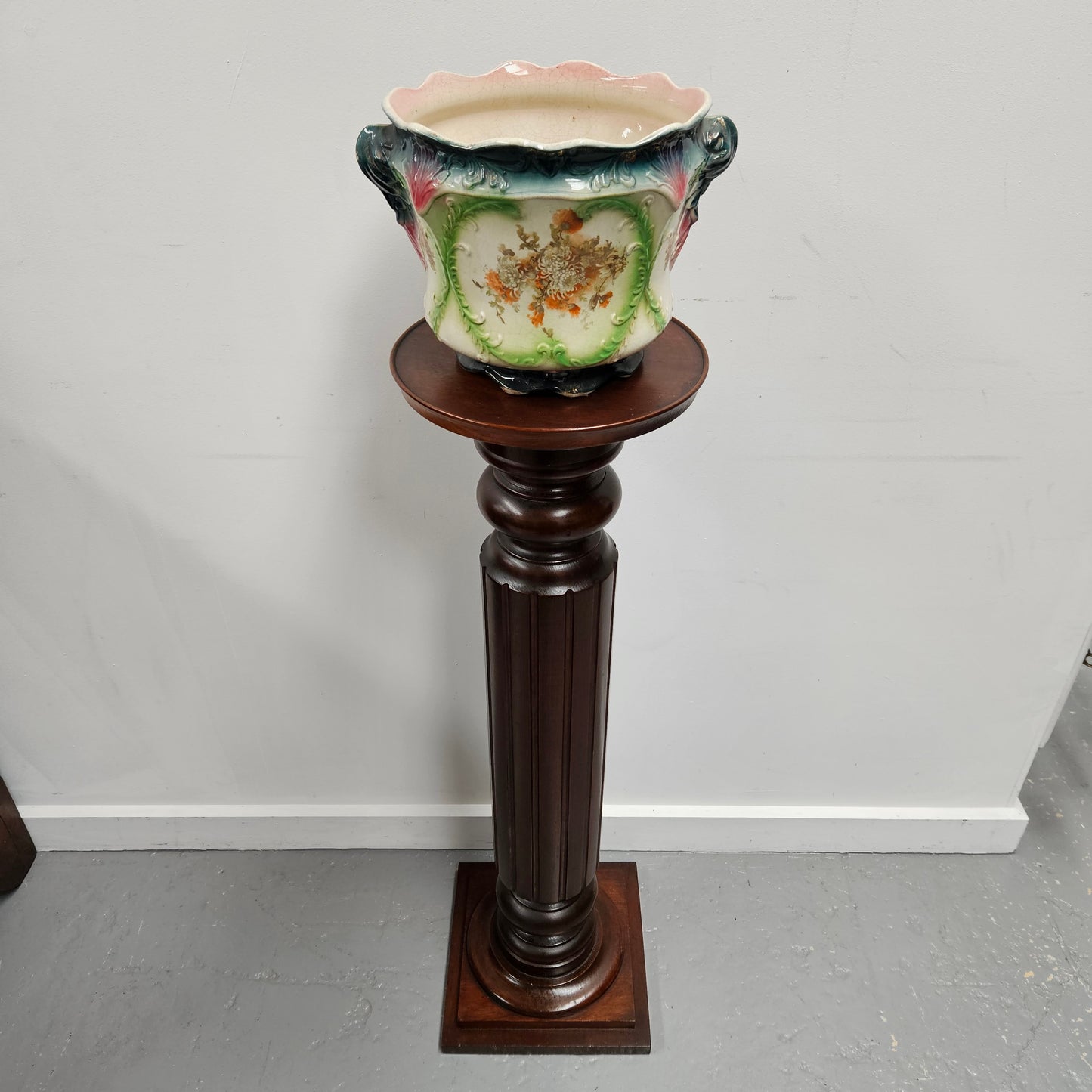 Amazing blackwood gun barrel pedestal with a great design. It is in good original condition. Please see photos as they form part of the description.