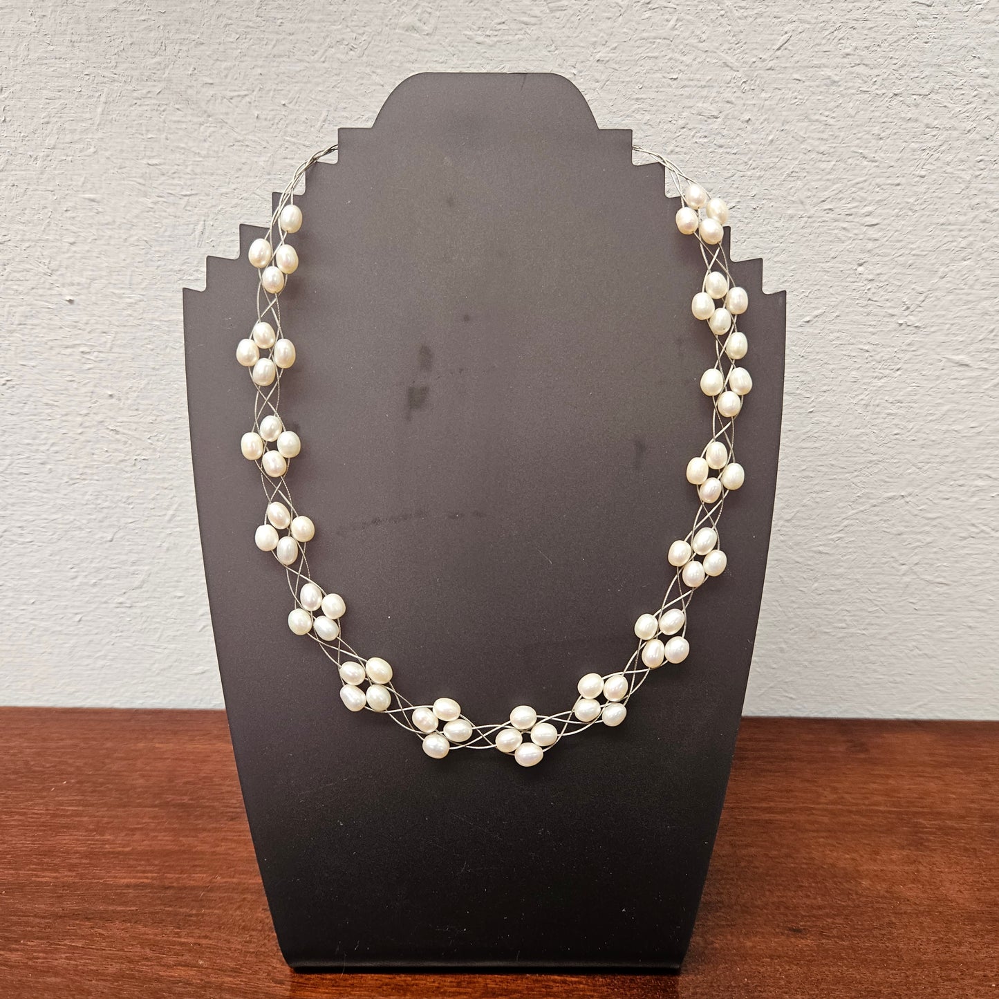 Woven Pearl & Wire Neck Collar