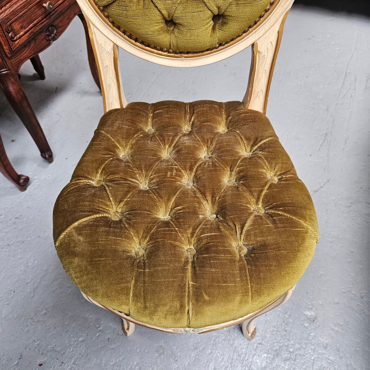 Lovely upholstered and nicely painted French style bedroom/single chair. It is in good original condition. Please see photos as they form part of the description.