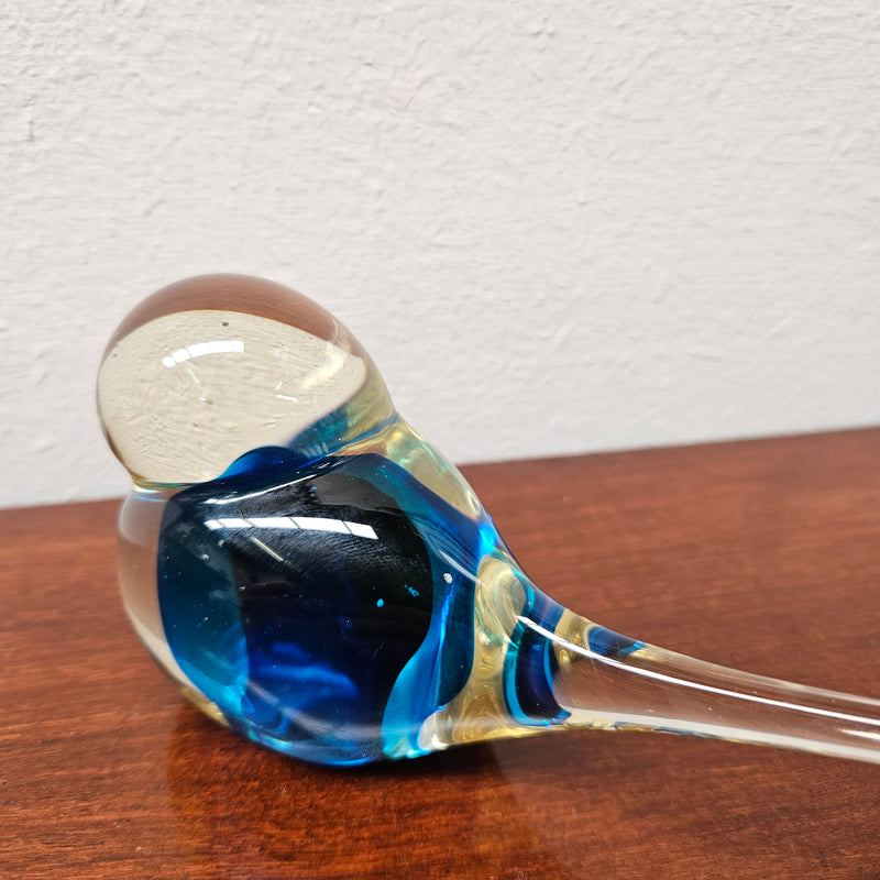 Dark blue, light blue and clear glass art glass bird figure. In good condition. Please see photos as they form part of the description.
