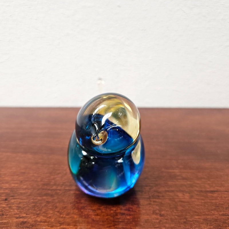 Dark blue, light blue and clear glass art glass bird figure. In good condition. Please see photos as they form part of the description.
