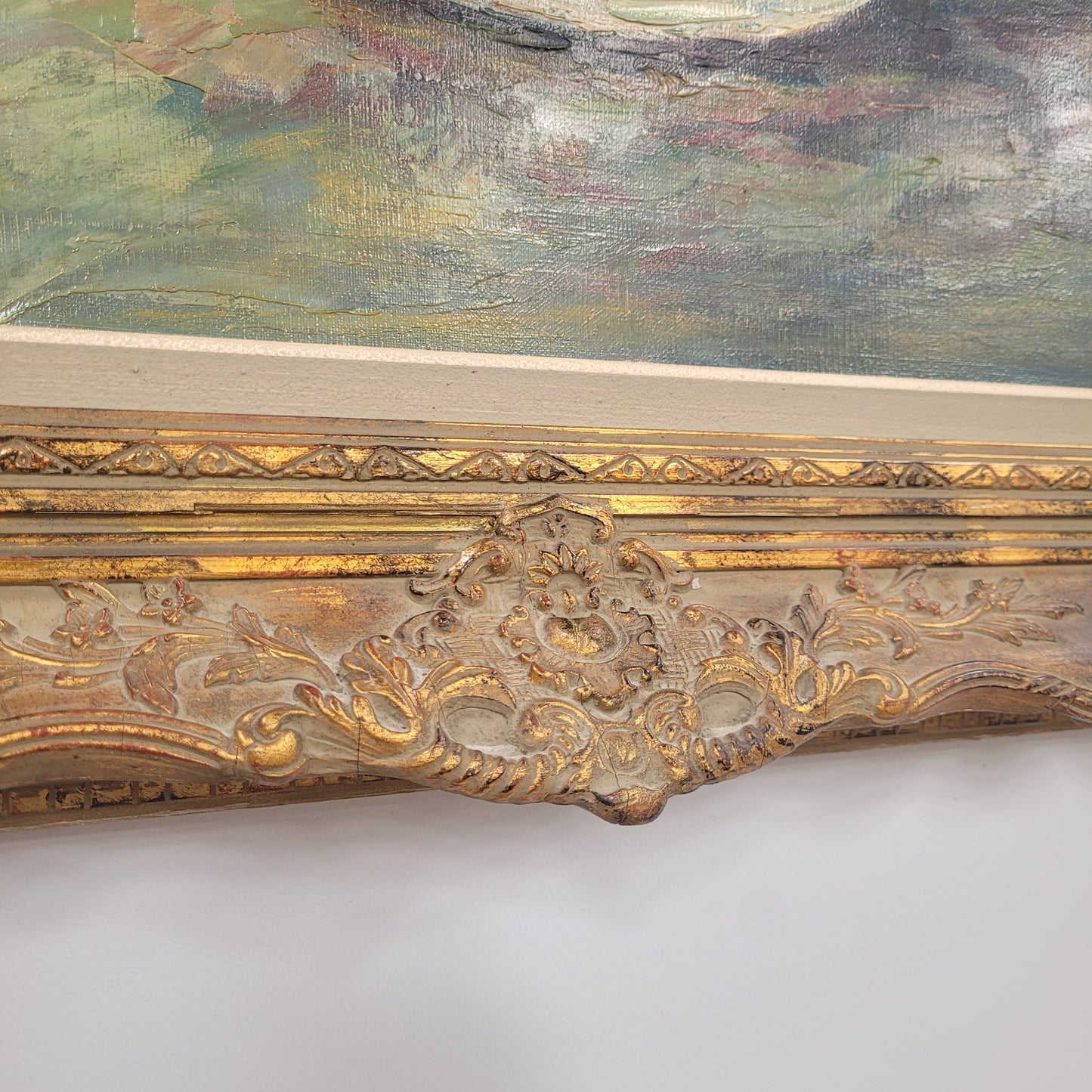 Stunning Oil on Canvas Floral in Decorative Frame