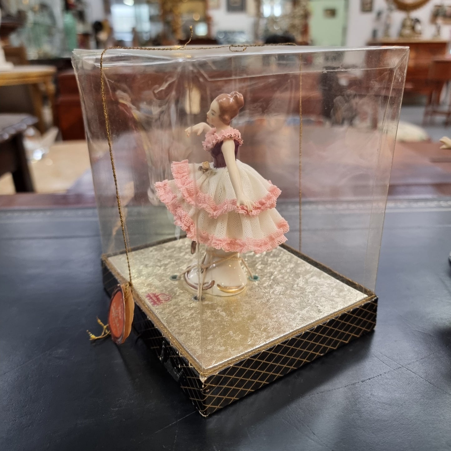 Rare Boxed Dresden Lace Figurine In Original Box