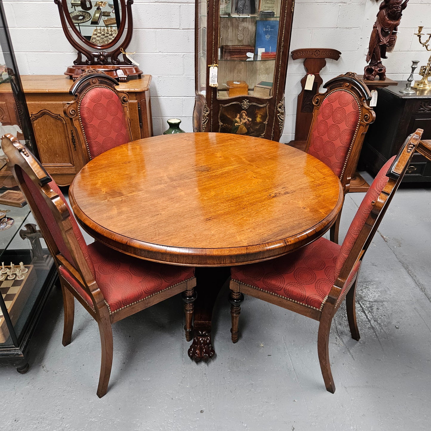 Antique Late Regency Rosewood Circular Dining Table