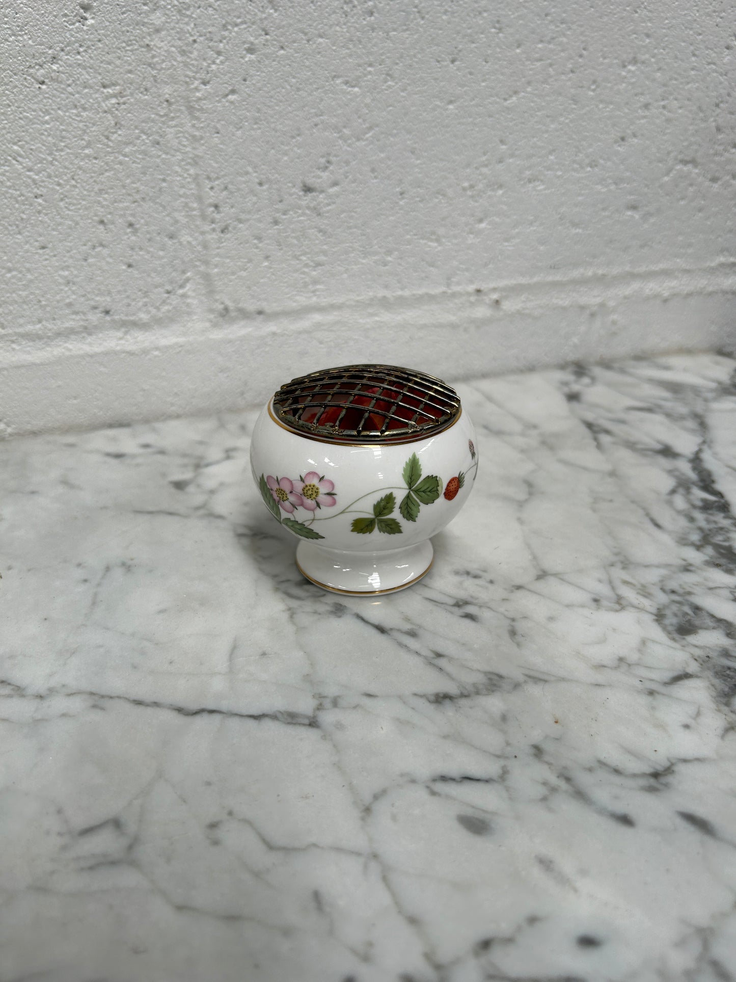 Wedgwood Pot Pourri Holder
