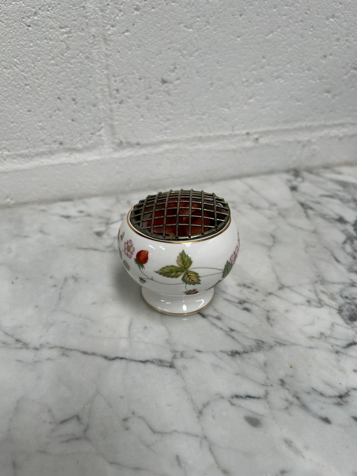 Wedgwood Pot Pourri Holder