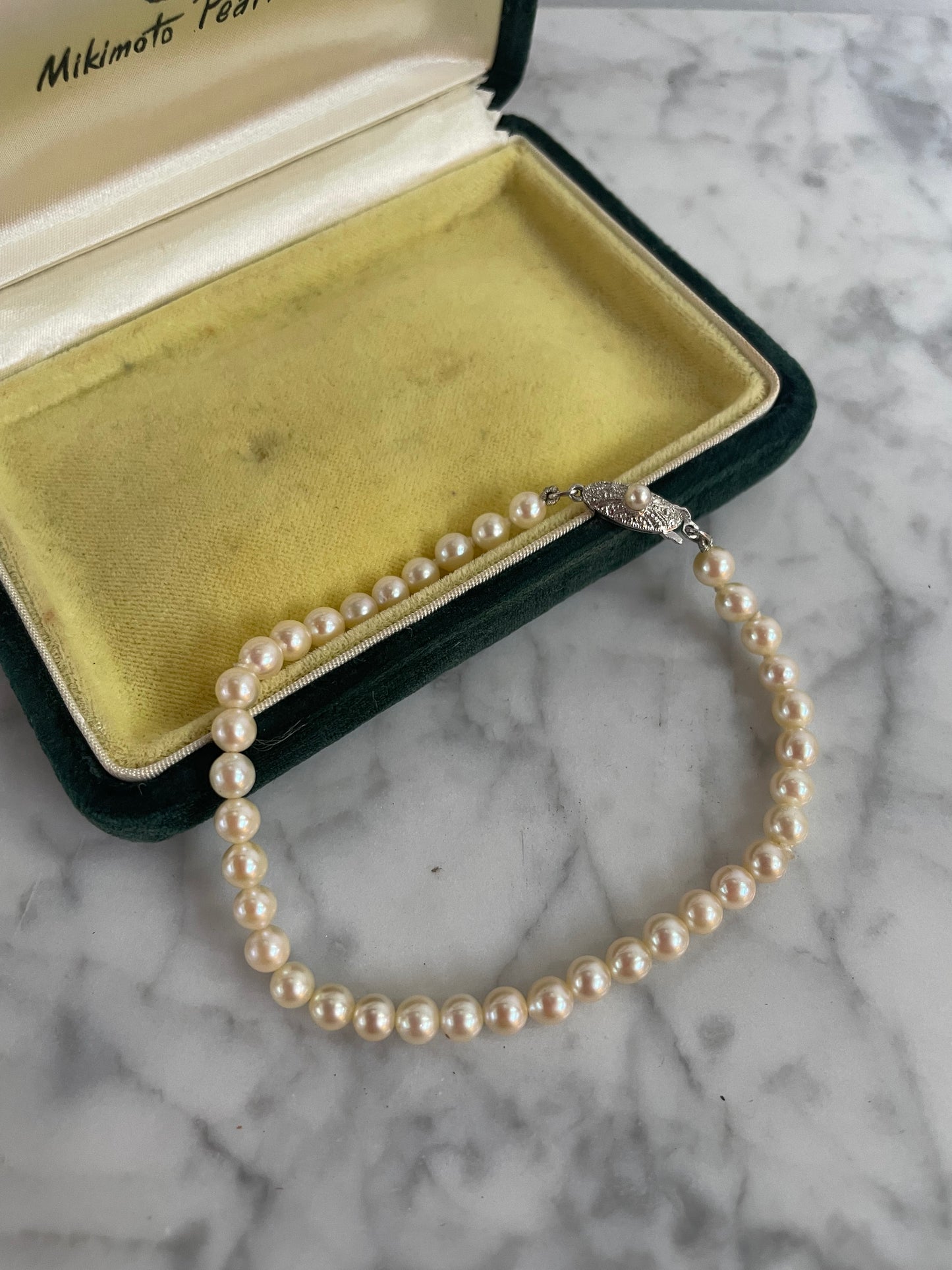 Elegant Vintage Mikimoto Pearl Bracelet With Sterling Silver Clasp