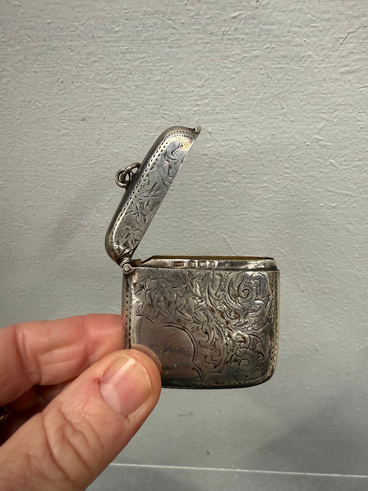 Edwardian Sterling Silver Vesta Case