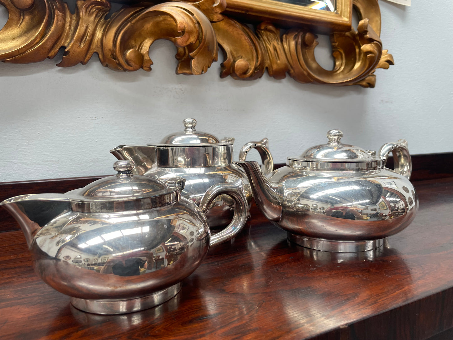 Beautiful Robur 3 piece Tea Set
