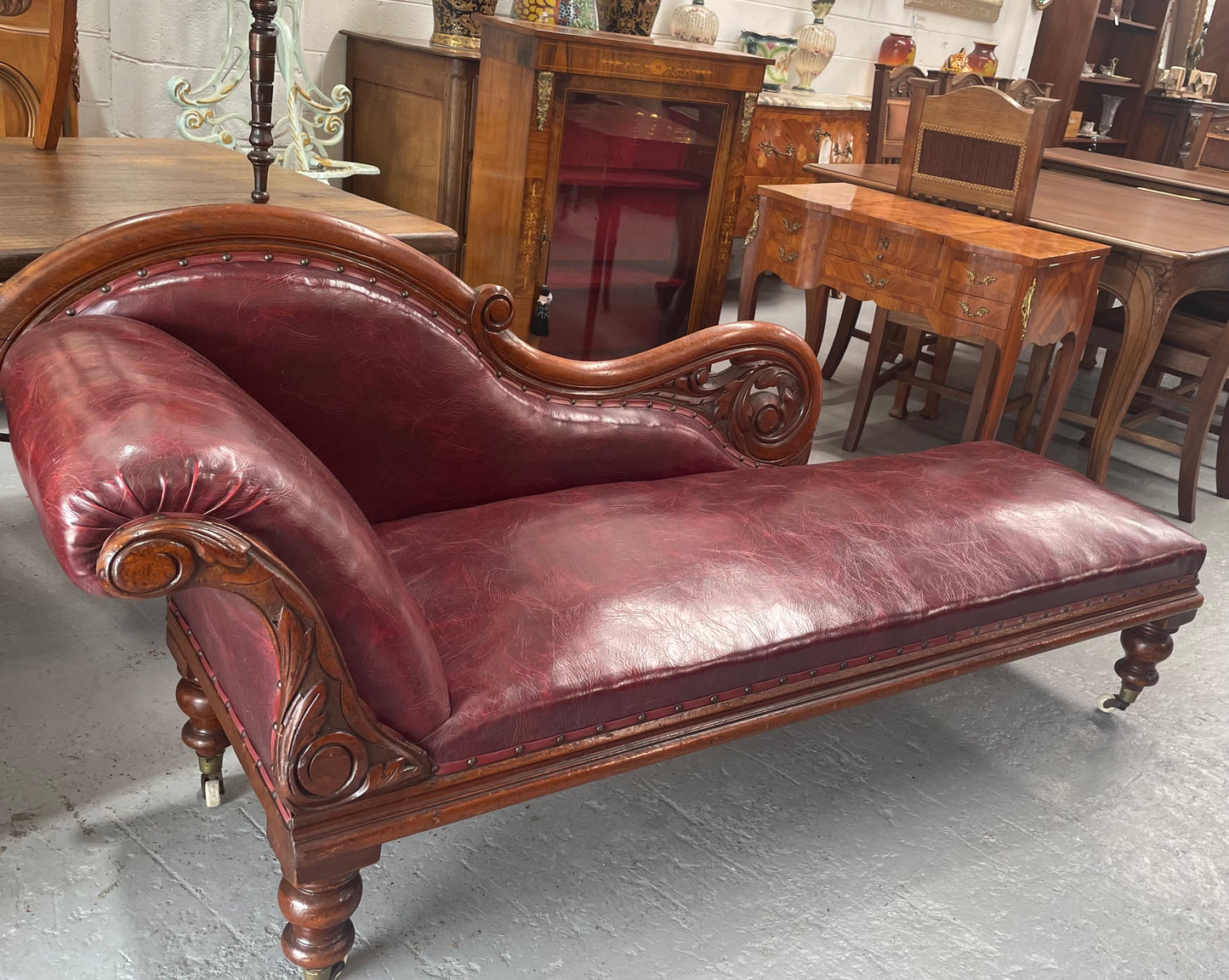 Cedar Chaise Lounge With Faux Leather Upholster