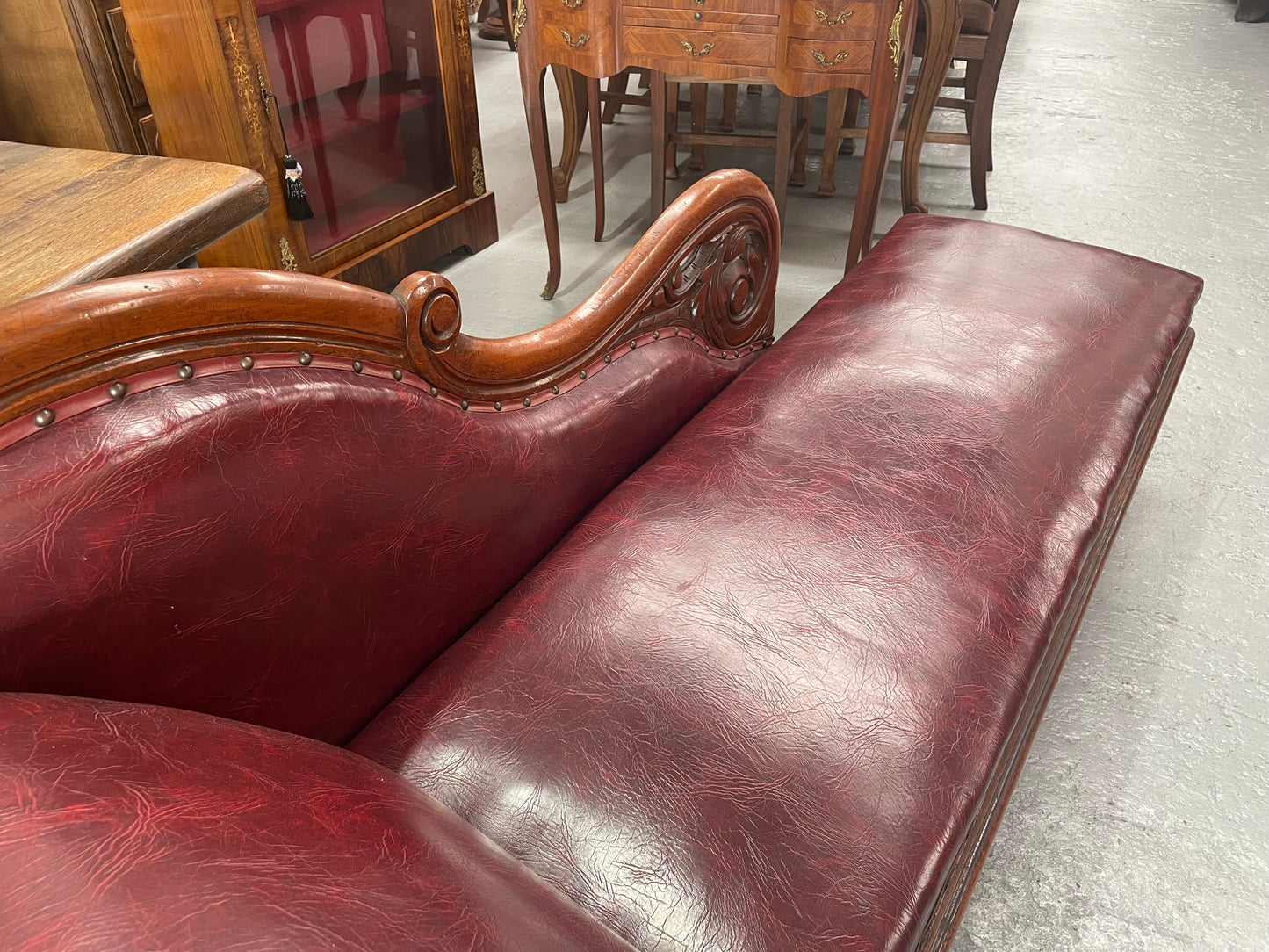Cedar Chaise Lounge With Faux Leather Upholster