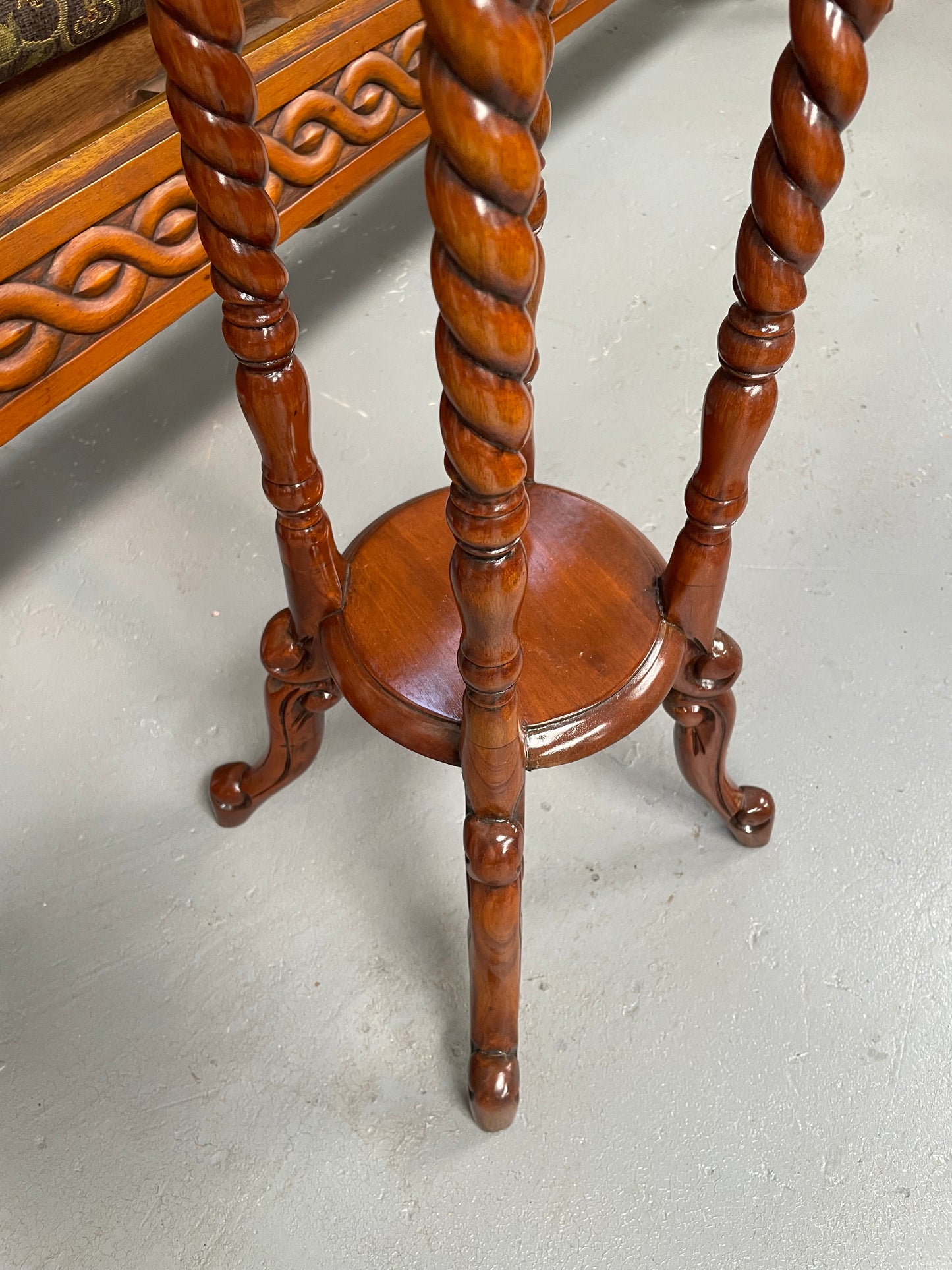 Vintage Mahogany Pedestal
