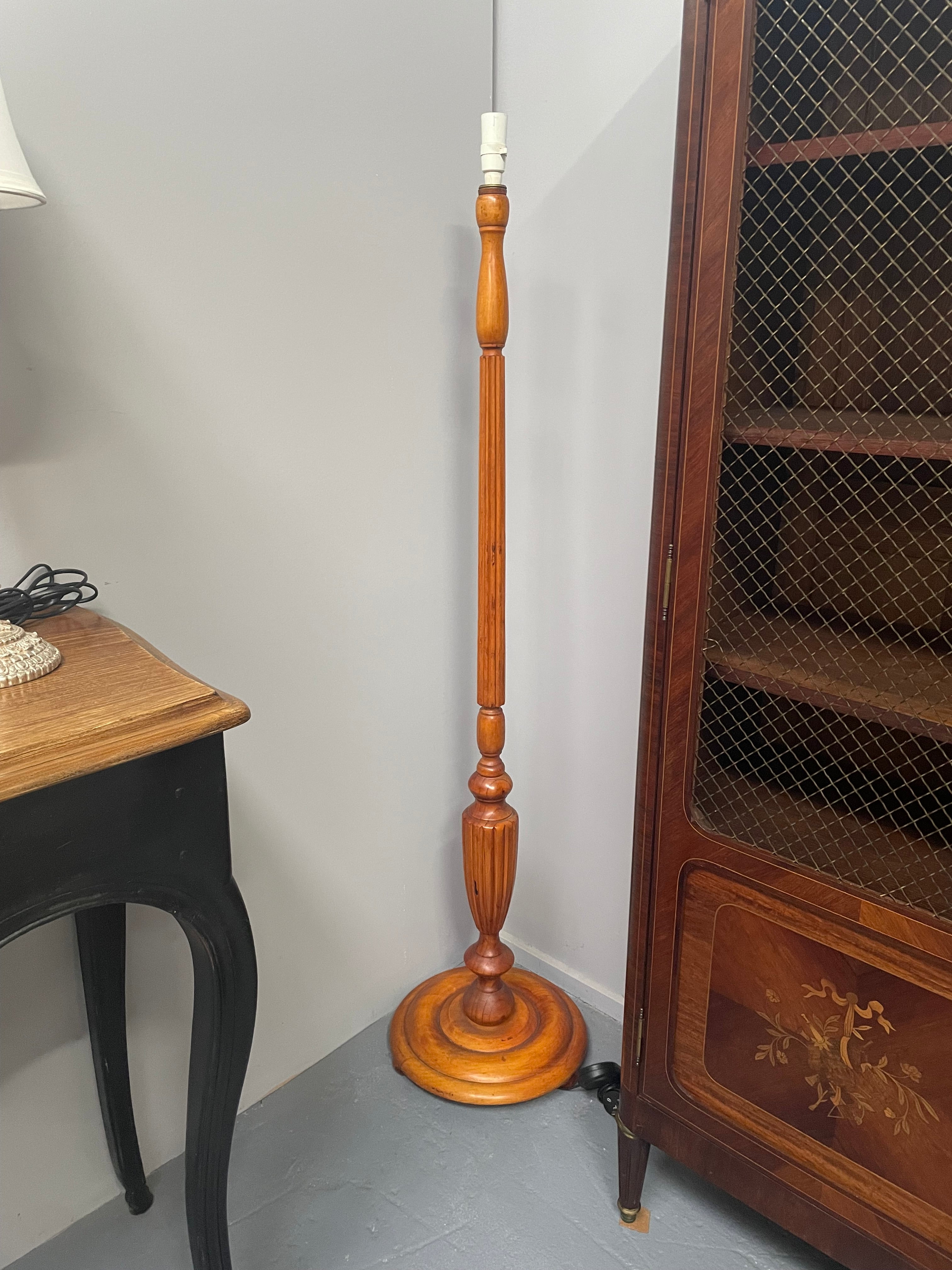 Antique Pine Standard Lamp – Moonee Ponds Antiques