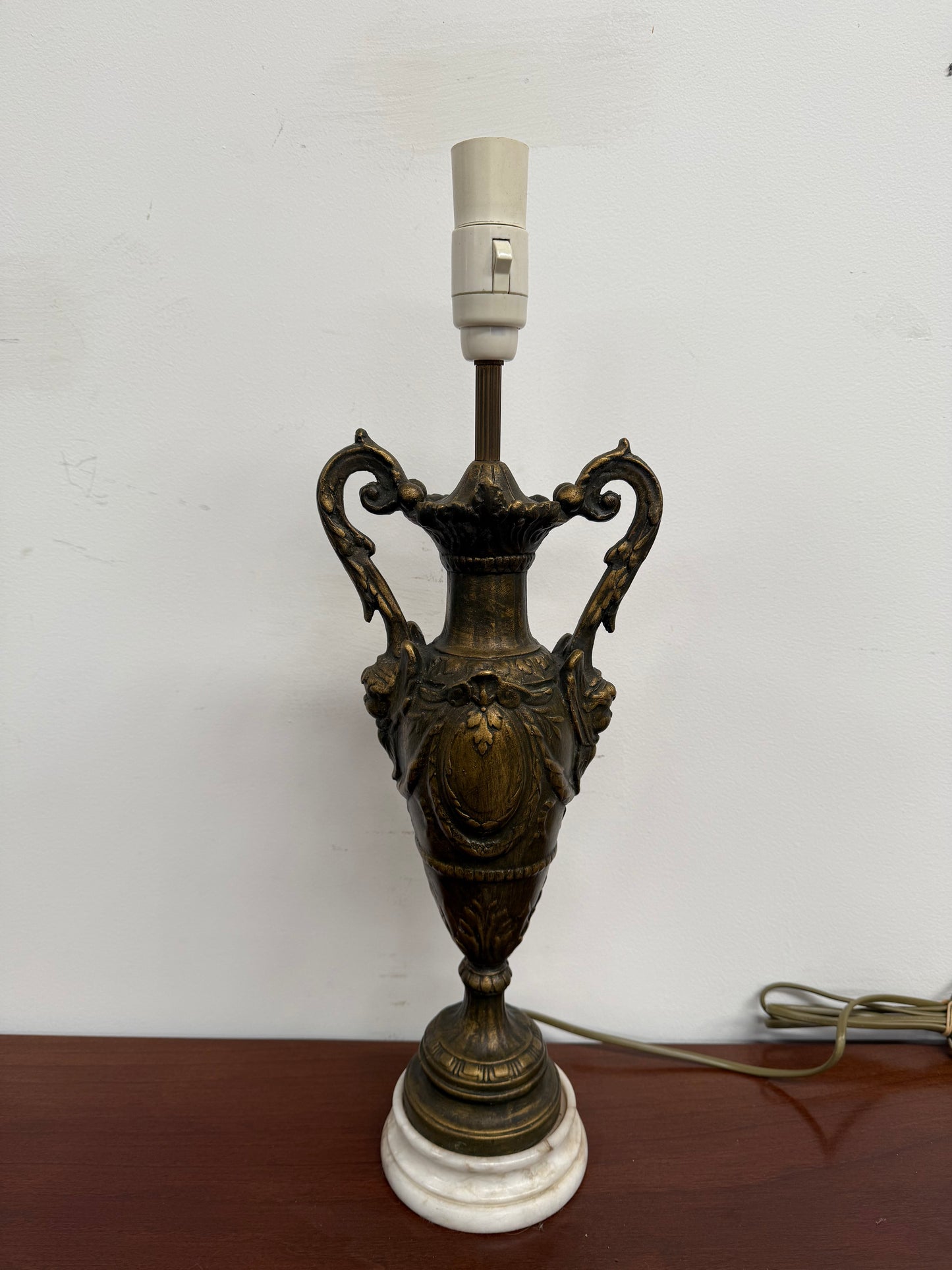 Elegant Gilt Metal & Marble Vintage Table Lamp