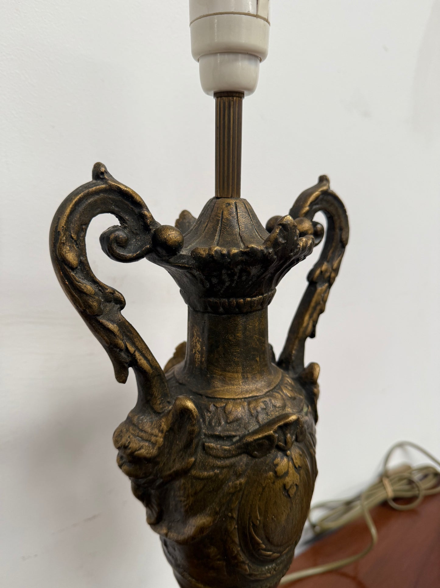 Elegant Gilt Metal & Marble Vintage Table Lamp