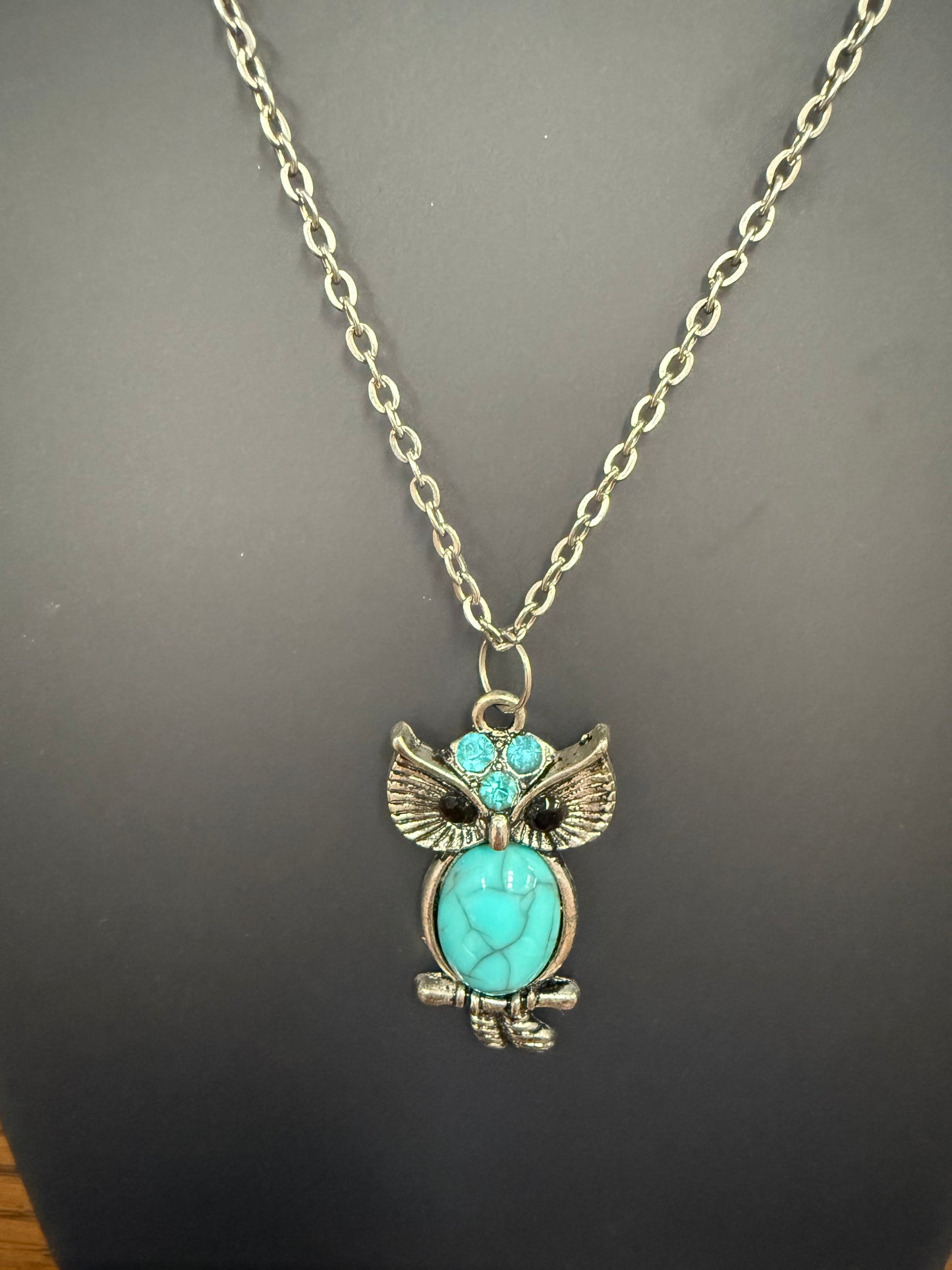 Vintage Owl Pendant & Chain