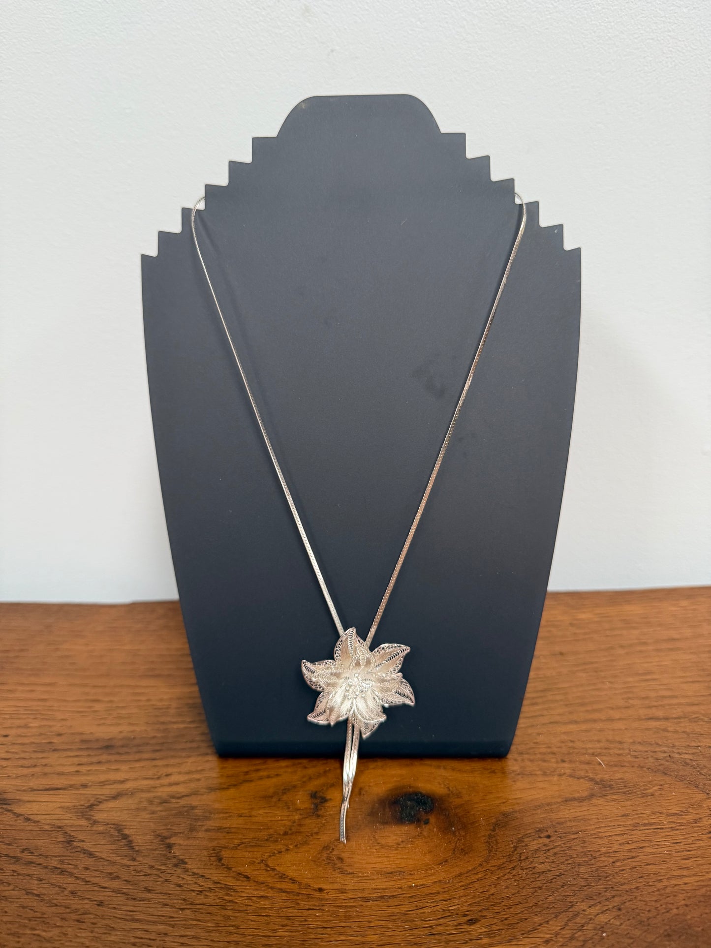 Vintage Hand Made Silver 925 Filigree Flower Pendant & Chain