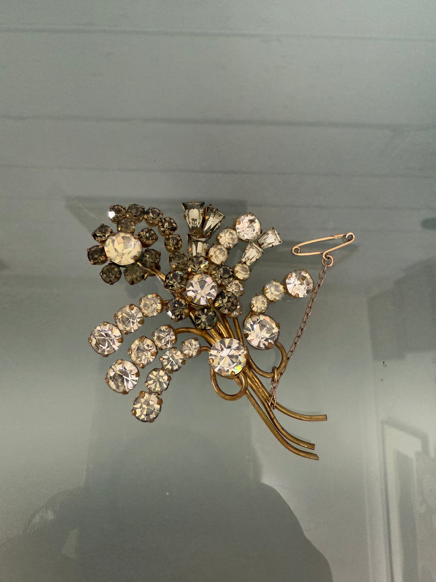 Vintage Sparkling Rhinestone Brooch