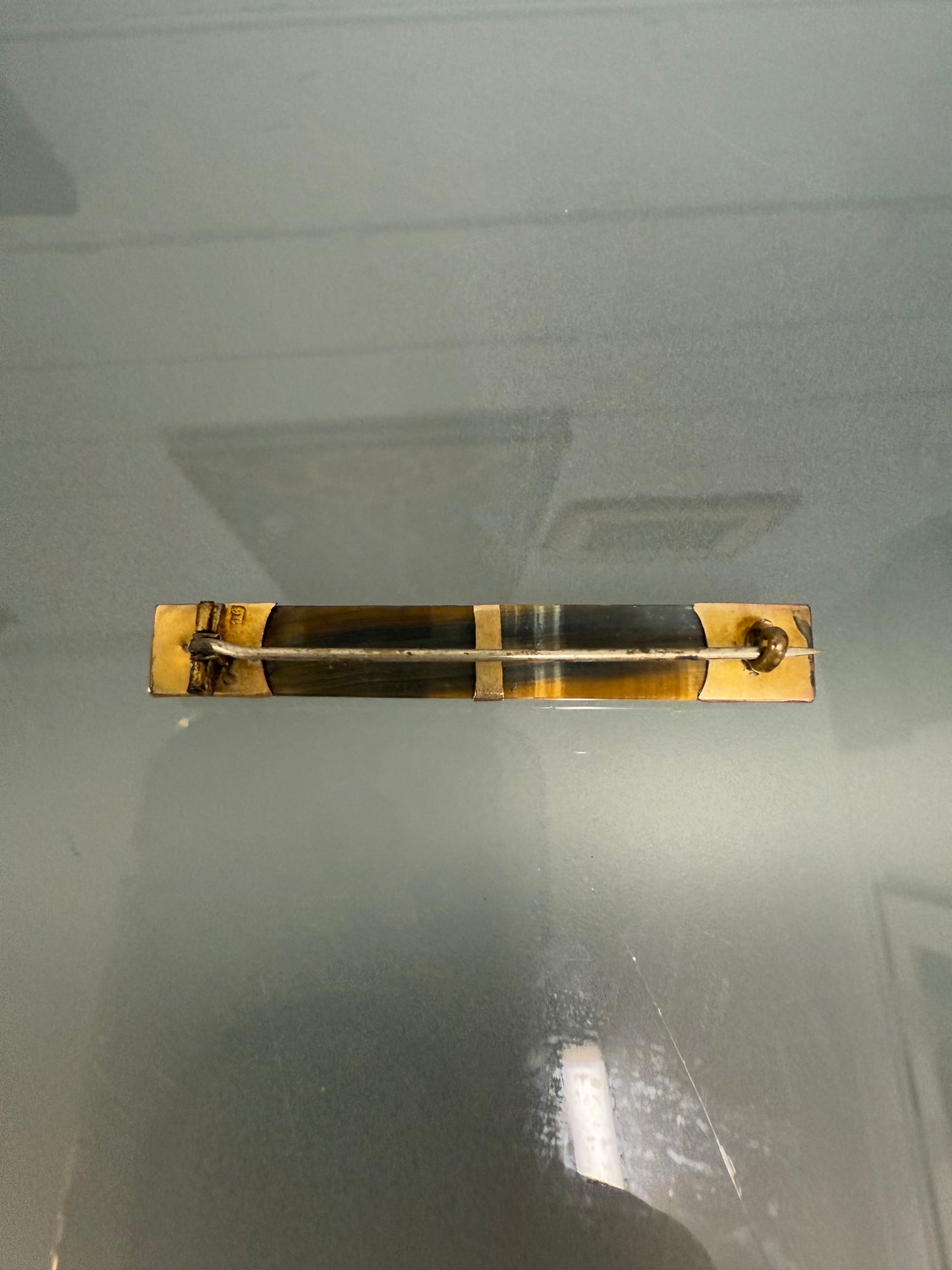 Edwardian New Zealand Tiger Eye & 9ct Gold brooch