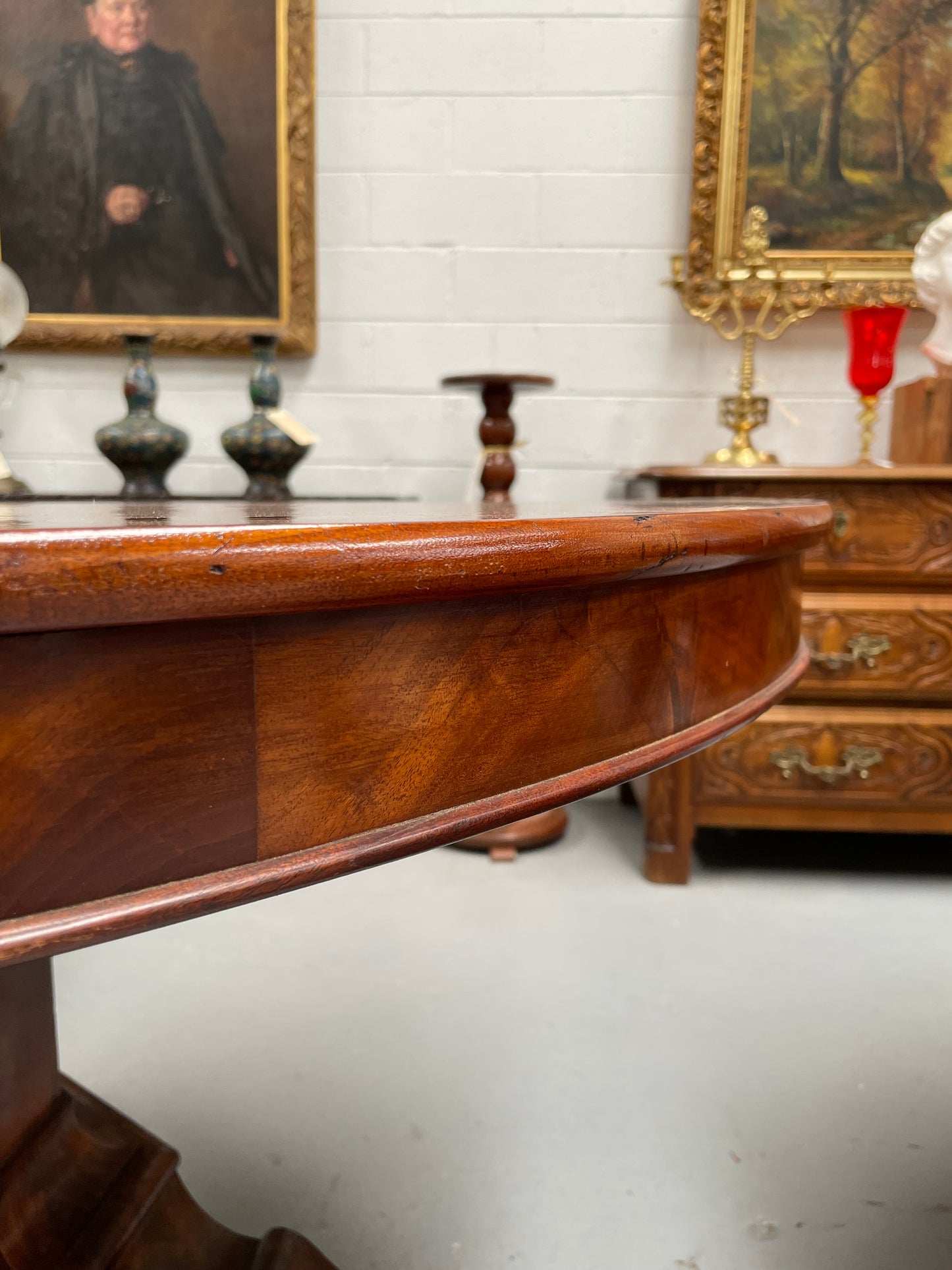 Stunning William IV Flame Mahogany Round Dining Table