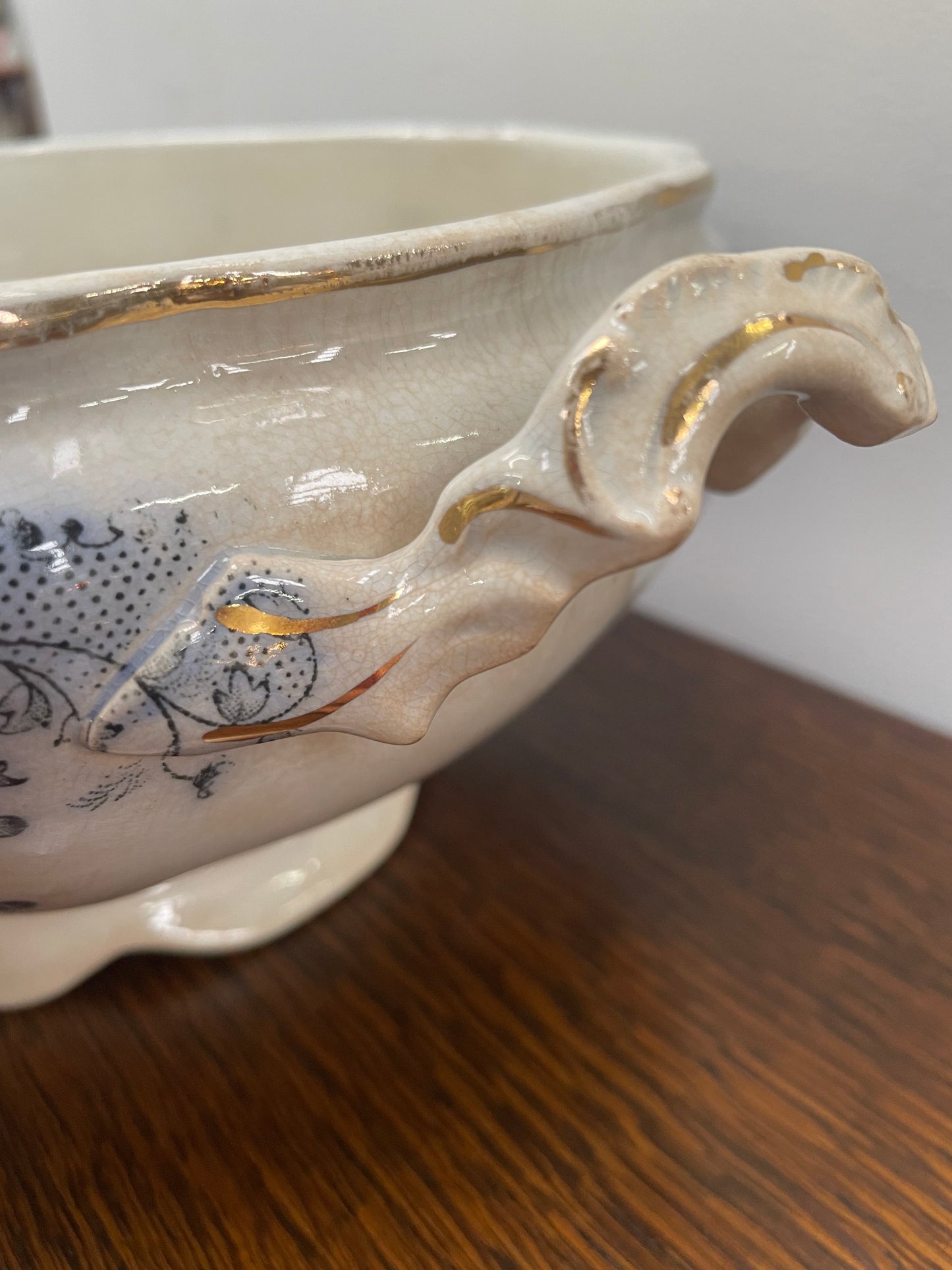 Staffordshire England Blue/White Tureen