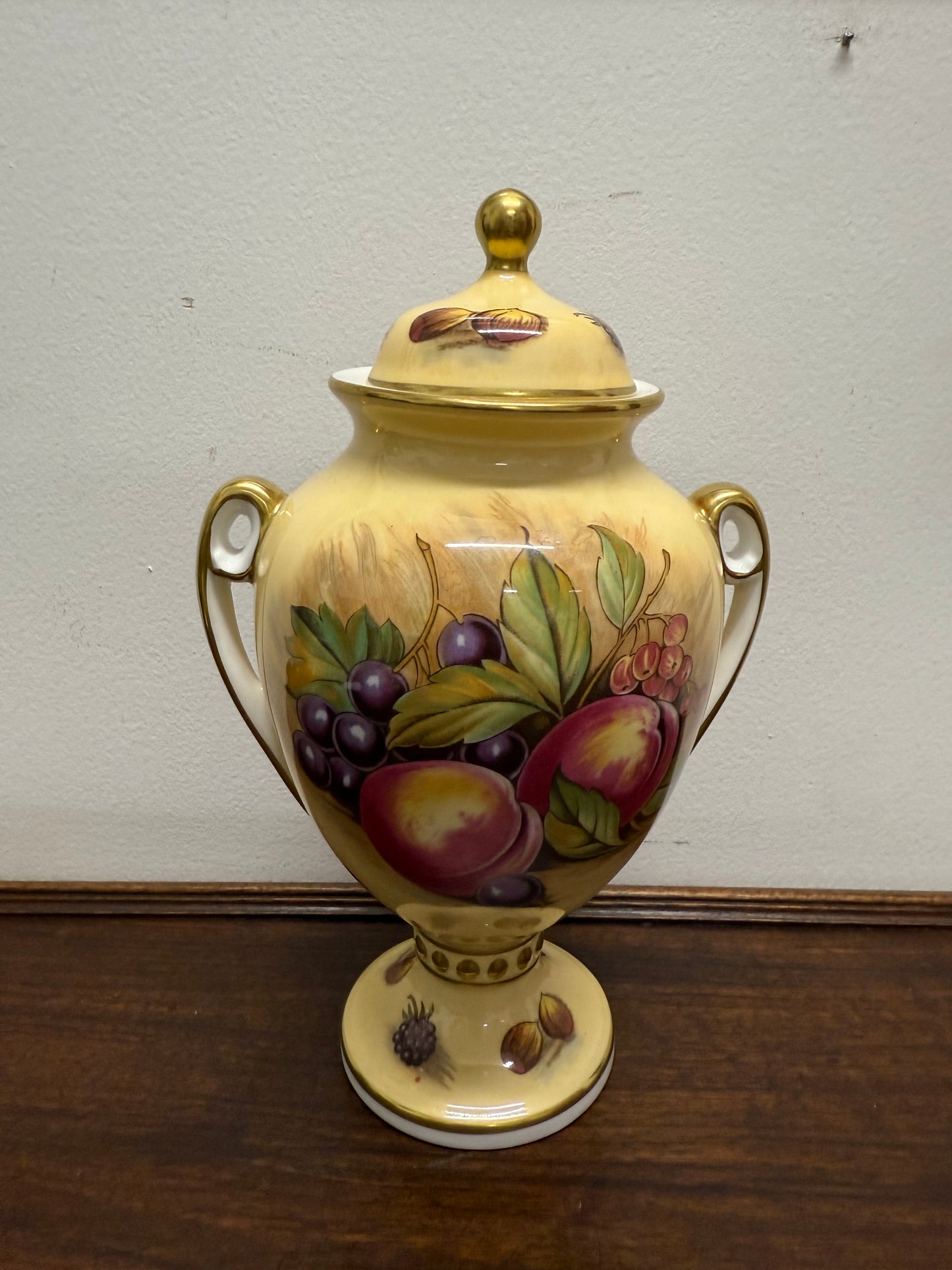 Aynsley Double Handled Lidded Orchard Gold Urn