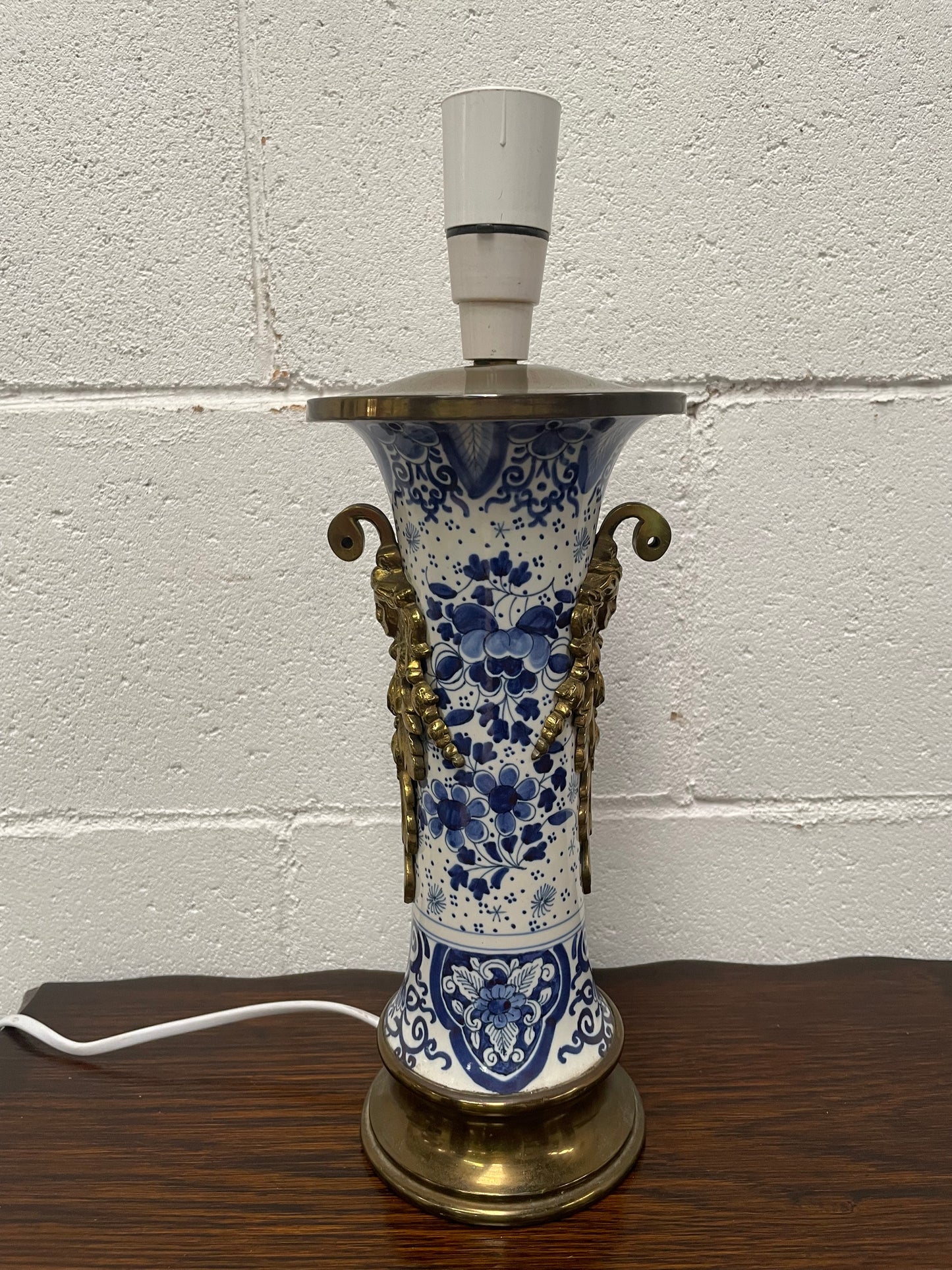 Vintage Delft Blue & White China & Brass Lamp