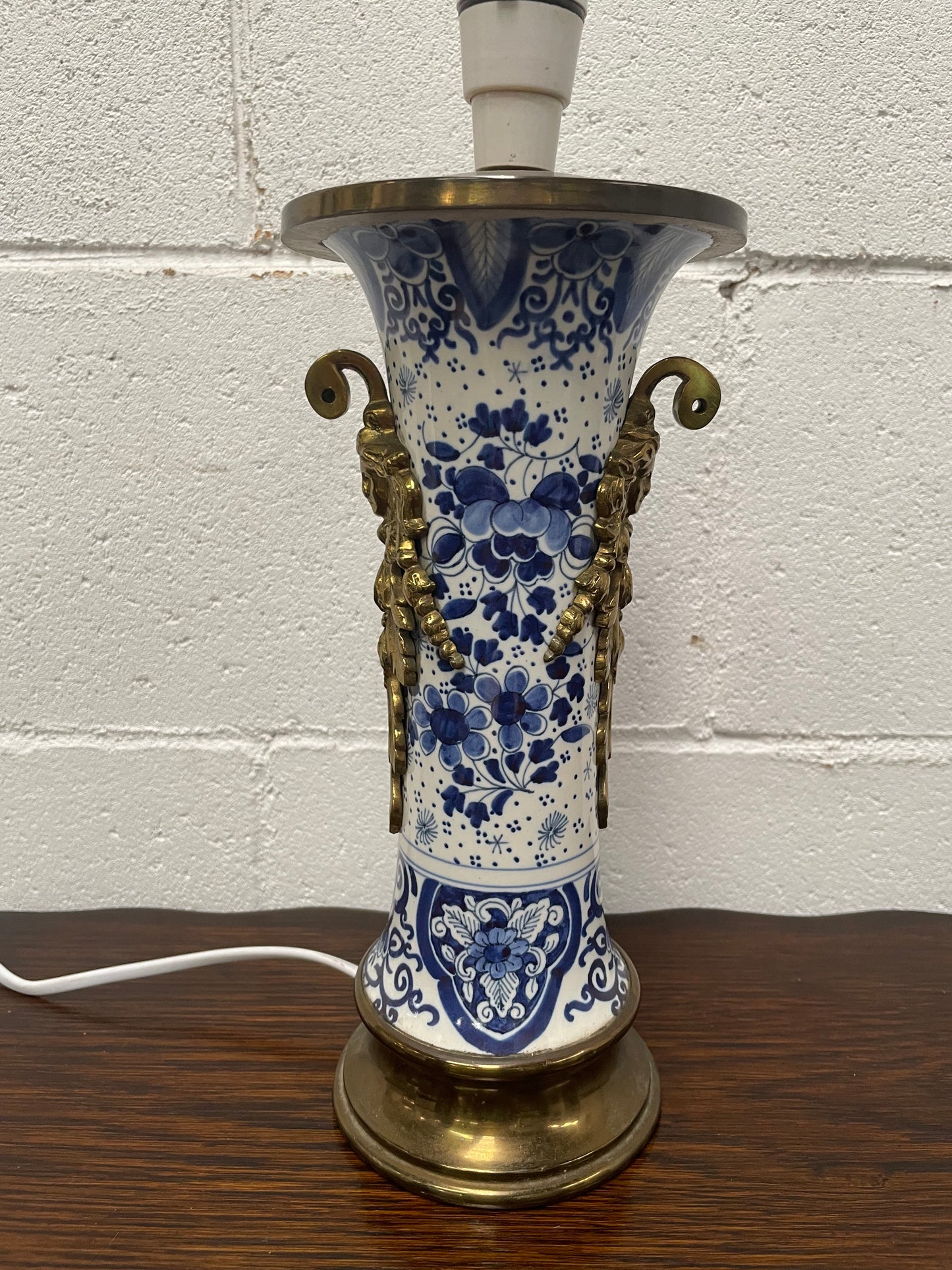Vintage Delft Blue & White China & Brass Lamp