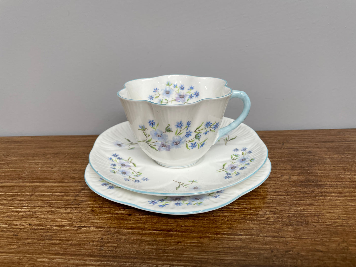 Charming Shelley Blue Rock Trio