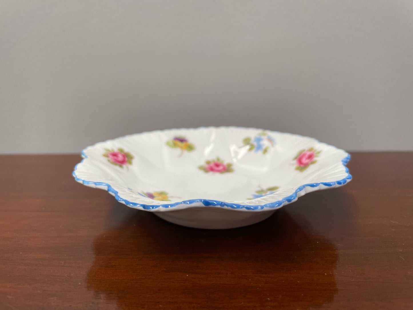 Shelley Rose, Pansy, Forget Me Not Pattern, Blue Edged Pin dish