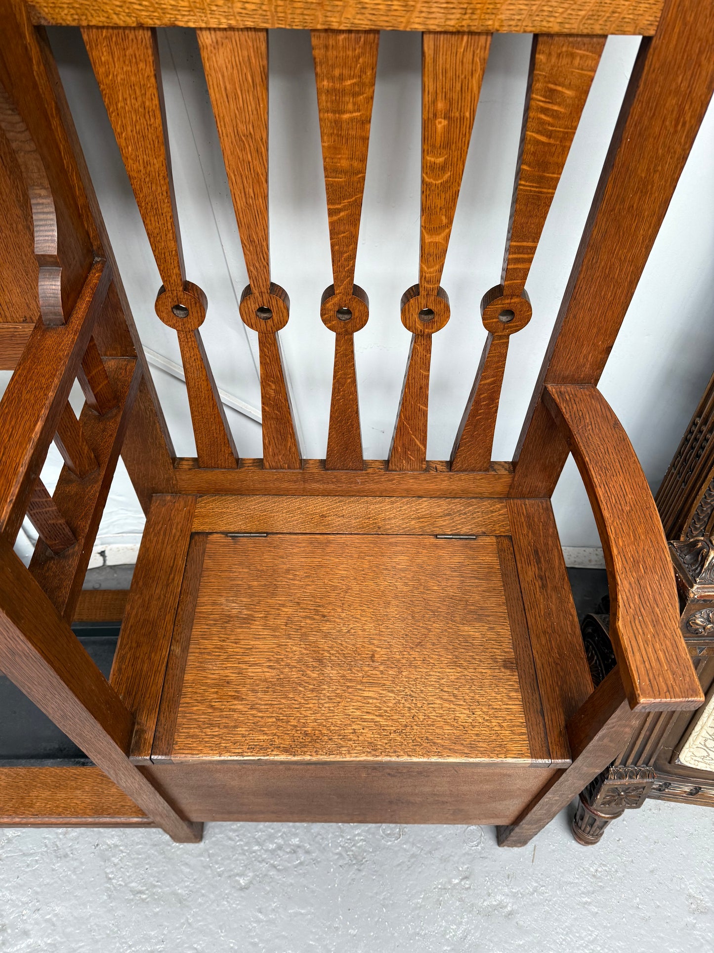 Impressive Arts & Crafts Oak Hallstand