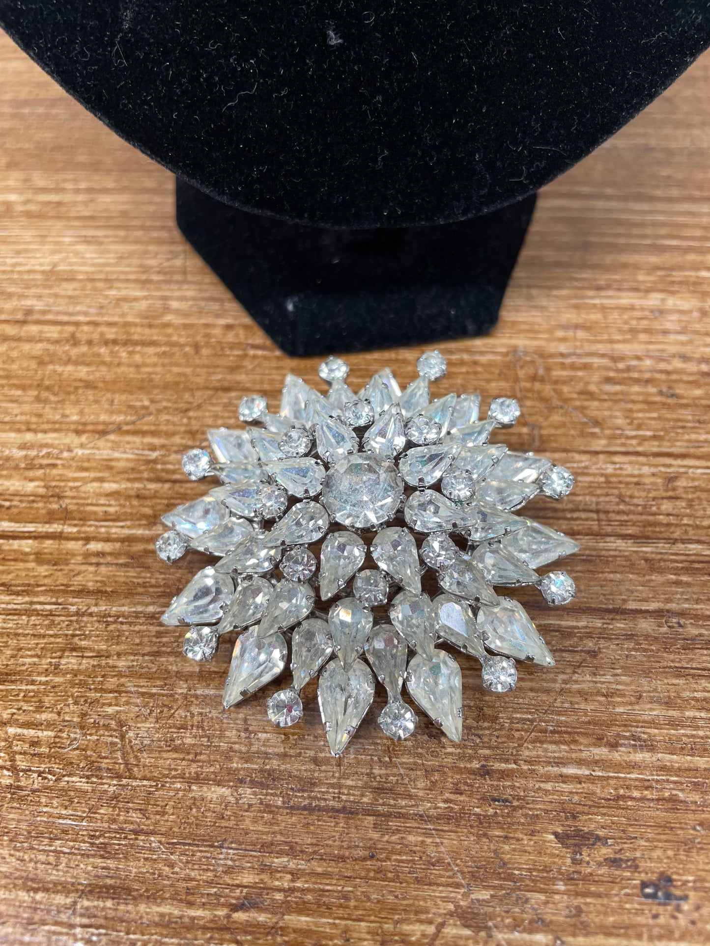 Vintage Art Deco Style Rhinestone Brooch