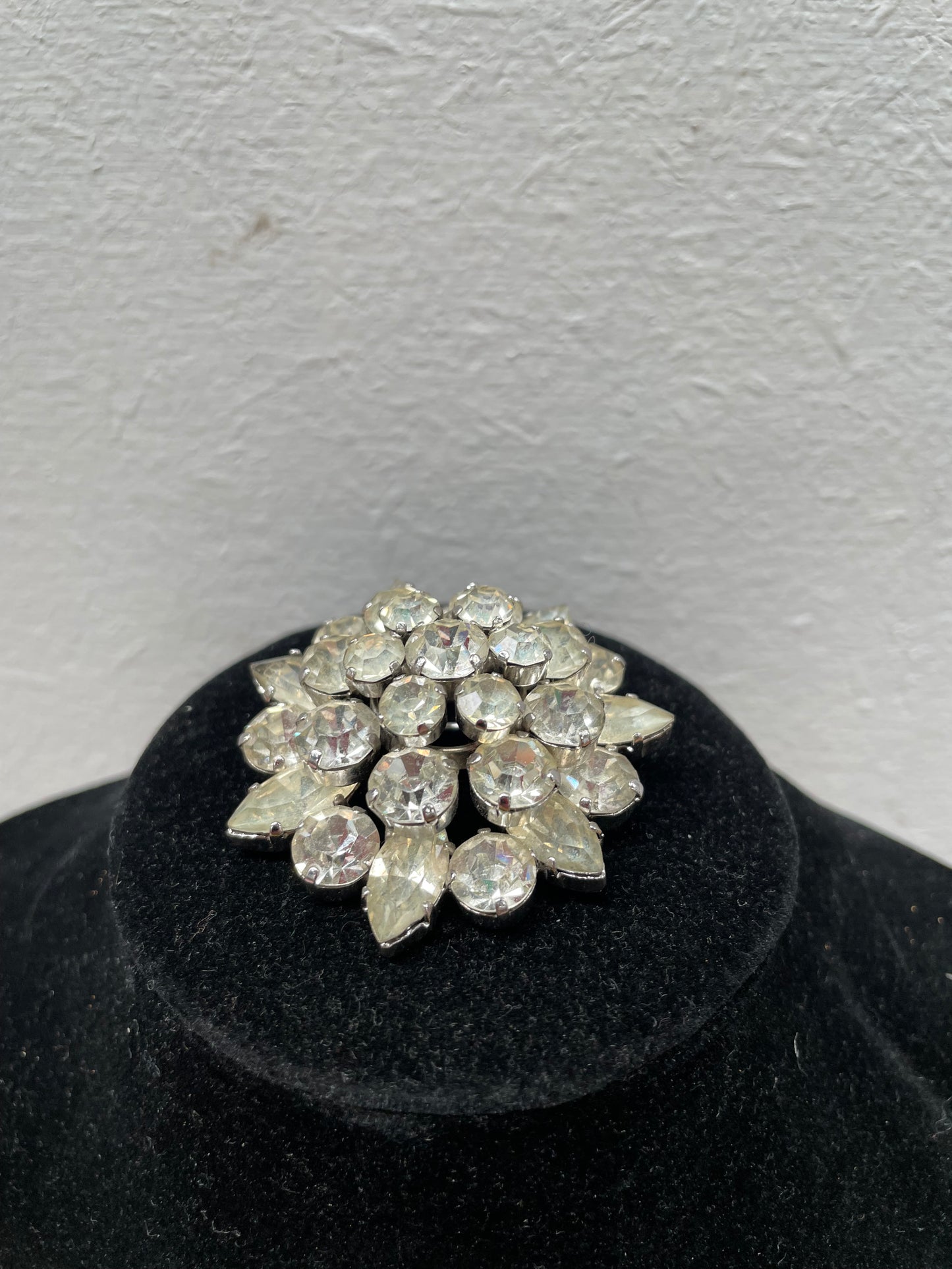 Vintage Rhinestone Weiss Style Brooch