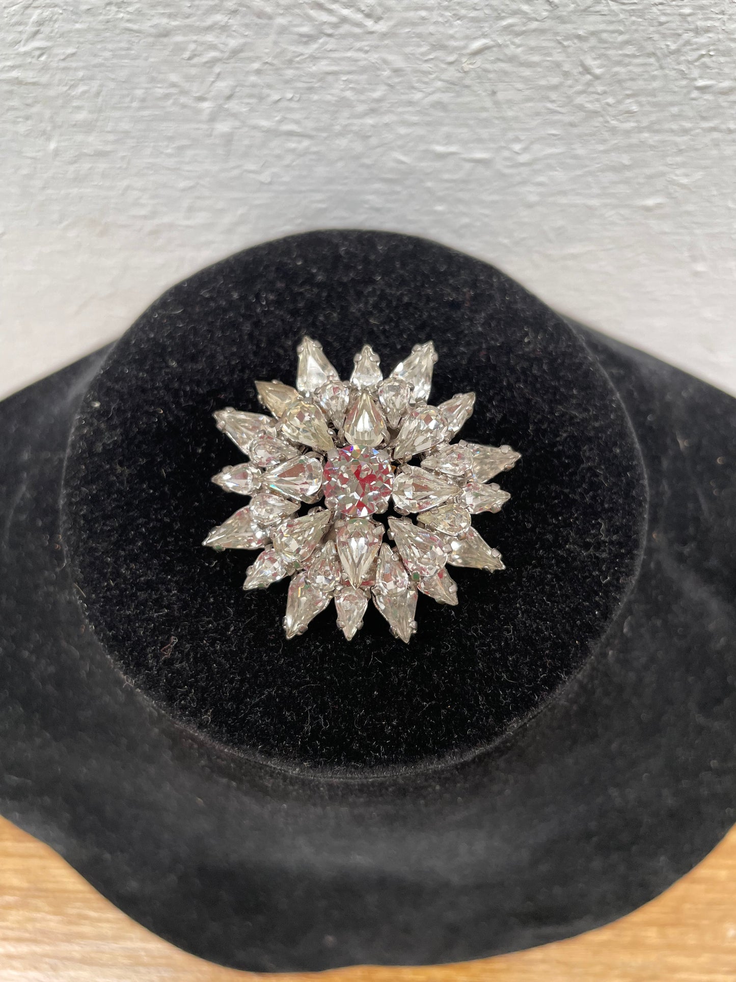 Vintage Art Deco Style Snowflake Rhinestone Brooch