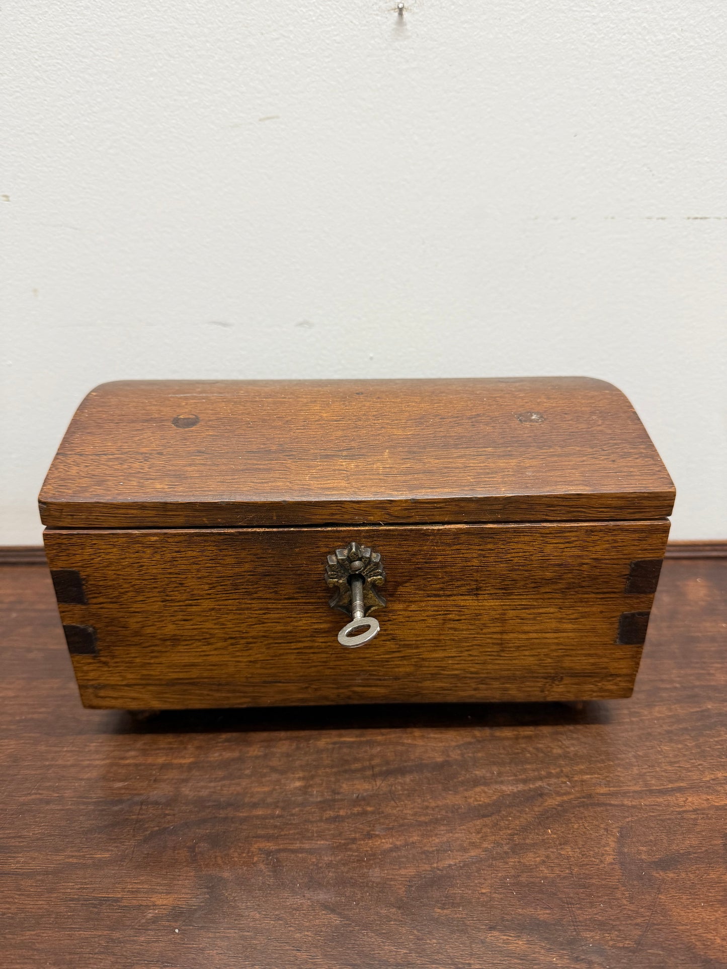 Vintage Arts & Crafts Style Storage Box