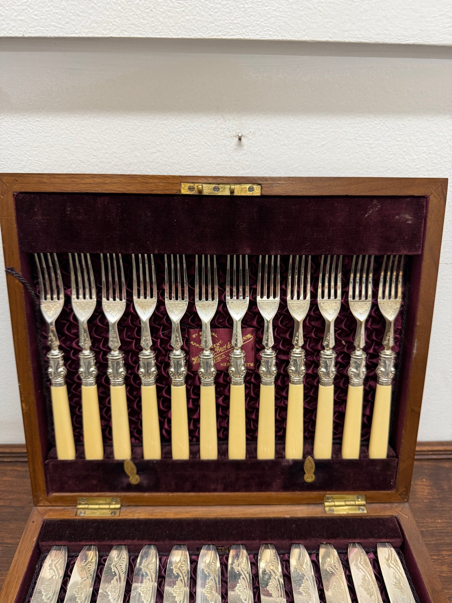 Victorian Boxed Fruit Knife and Forks