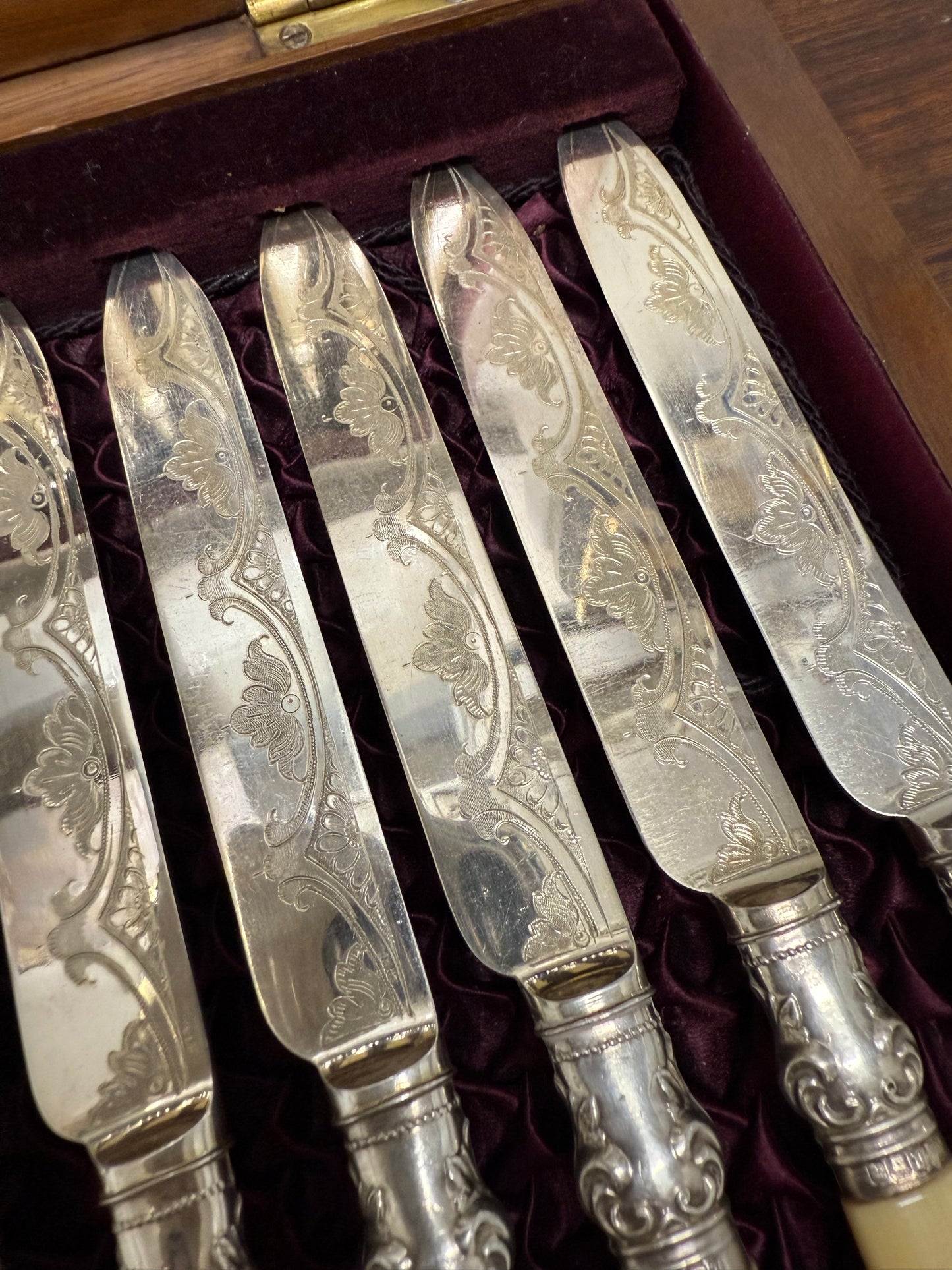 Victorian Boxed Fruit Knife and Forks