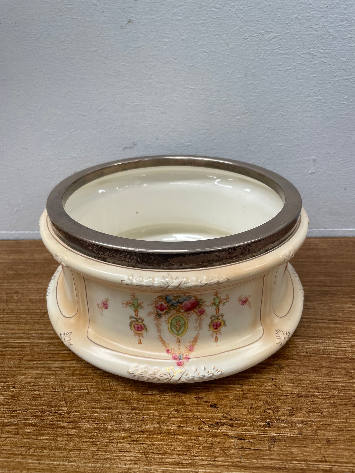 Vintage Crown Devon Salad/Fruit Bowl